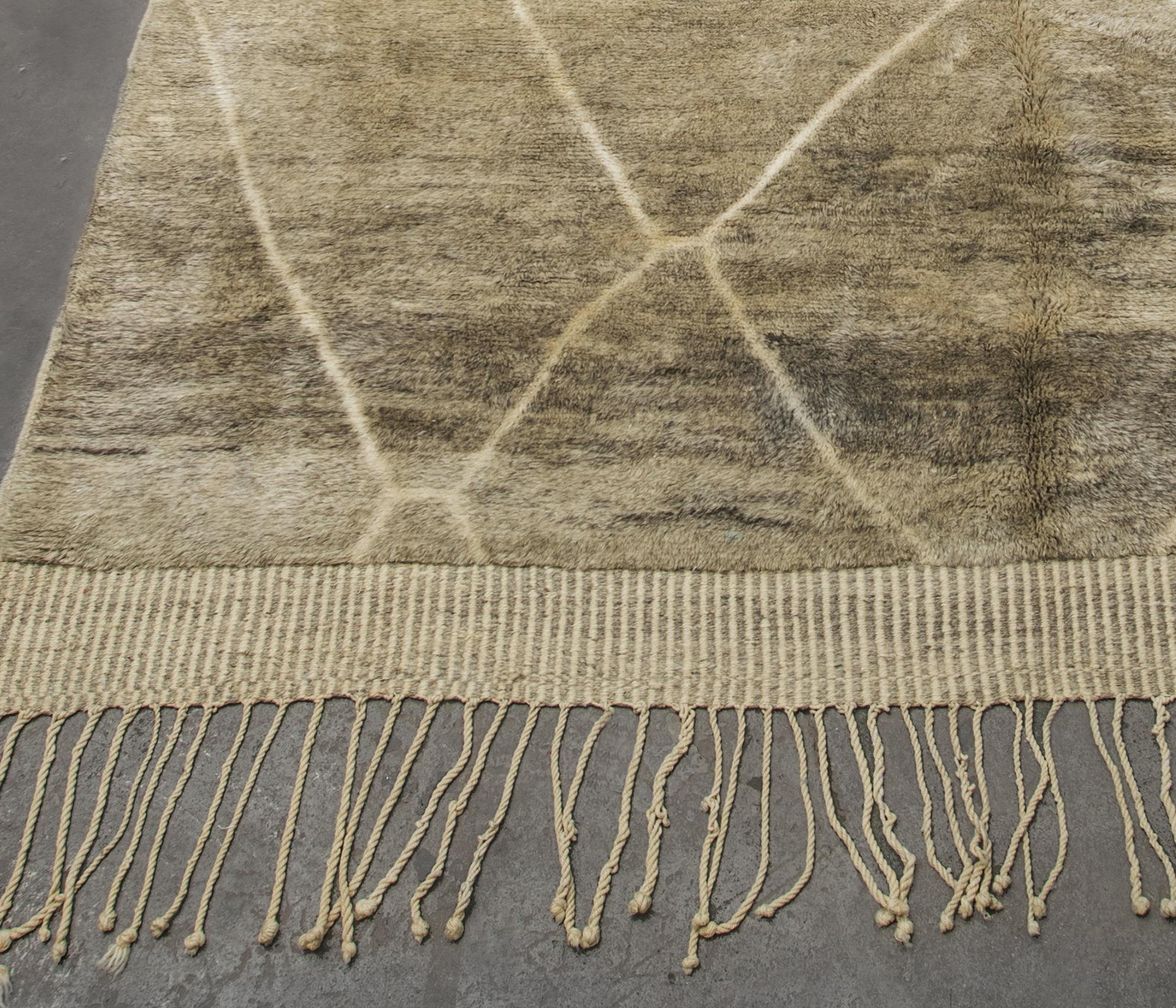 Hand-Woven Neutral and Beige  Moroccan Rug 10'2