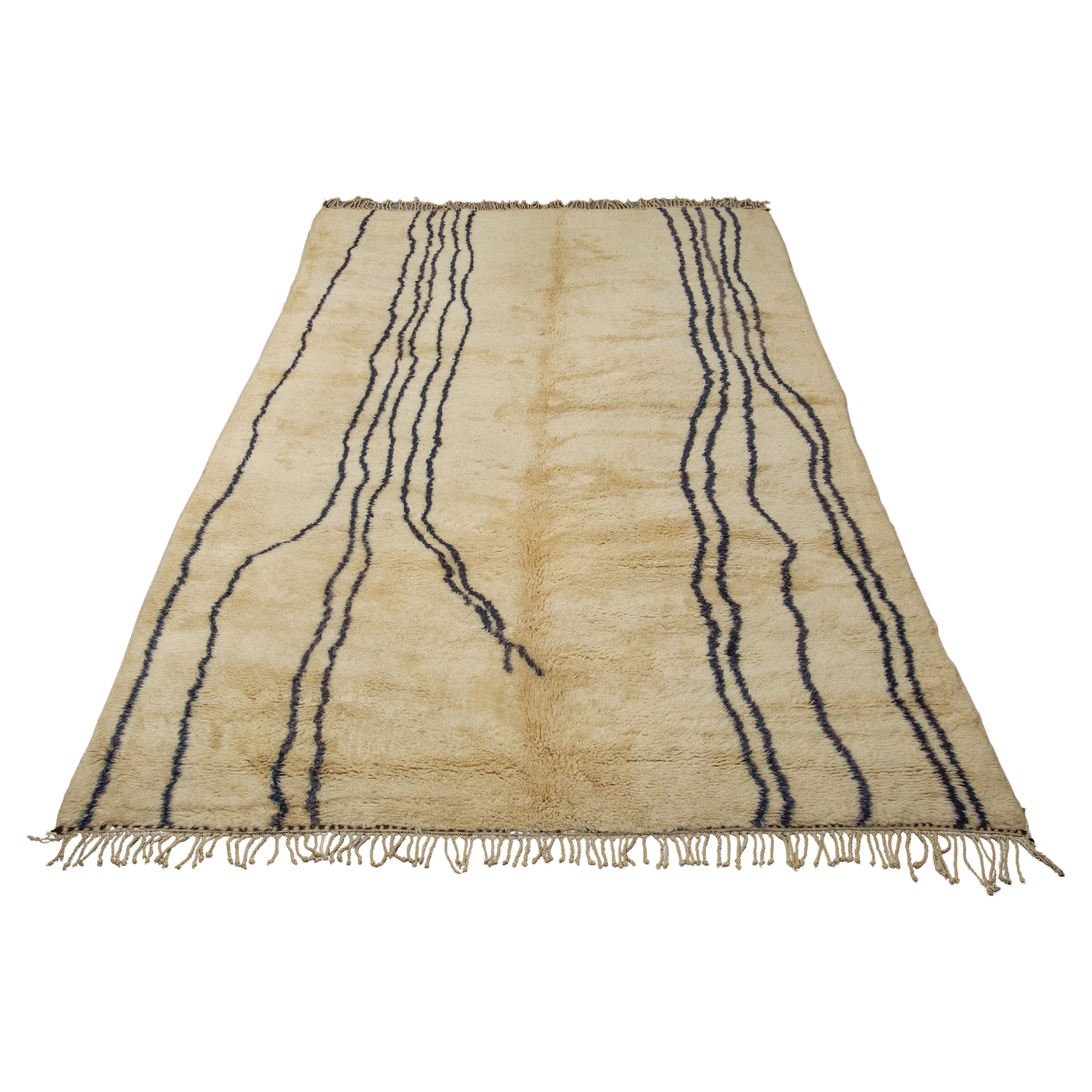 Large Moroccan Beni Ouarain Rug with Diamond Design in Light Ivory, Gray and Pink For Sale at