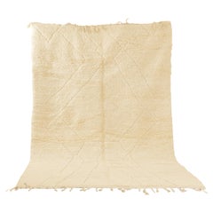 Tappeto berbero marocchino Beni Ourain contemporaneo con motivo decorativo bianco crema