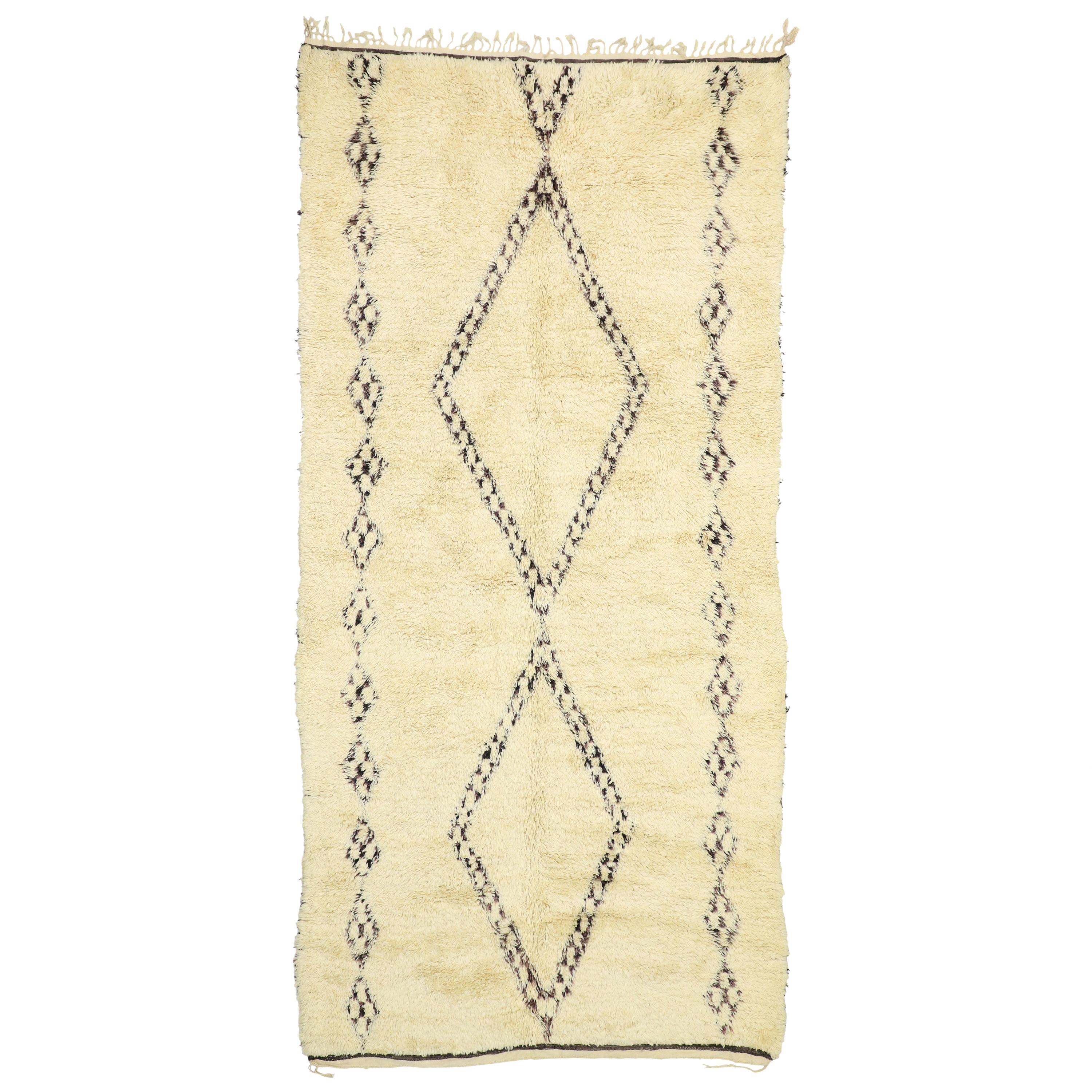 Contemporary Beni Ourain Moroccan Rug with Minimalist Style For Sale