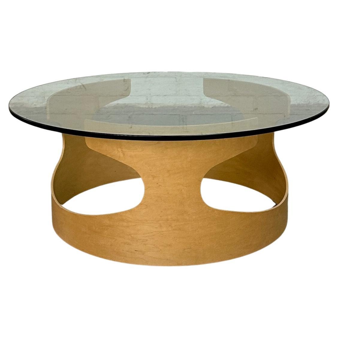 Table basse contemporaine en bentwood et verre