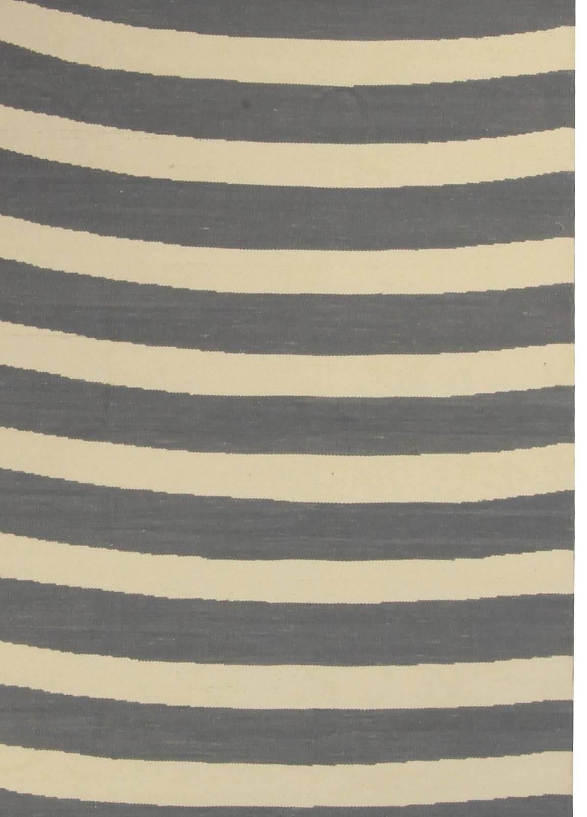 Zeitgenössische Berber Hills Handgefertigte Wolle von Kim Alexandriuk für Doris Leslie Blau im Zustand „Neu“ im Angebot in New York, NY