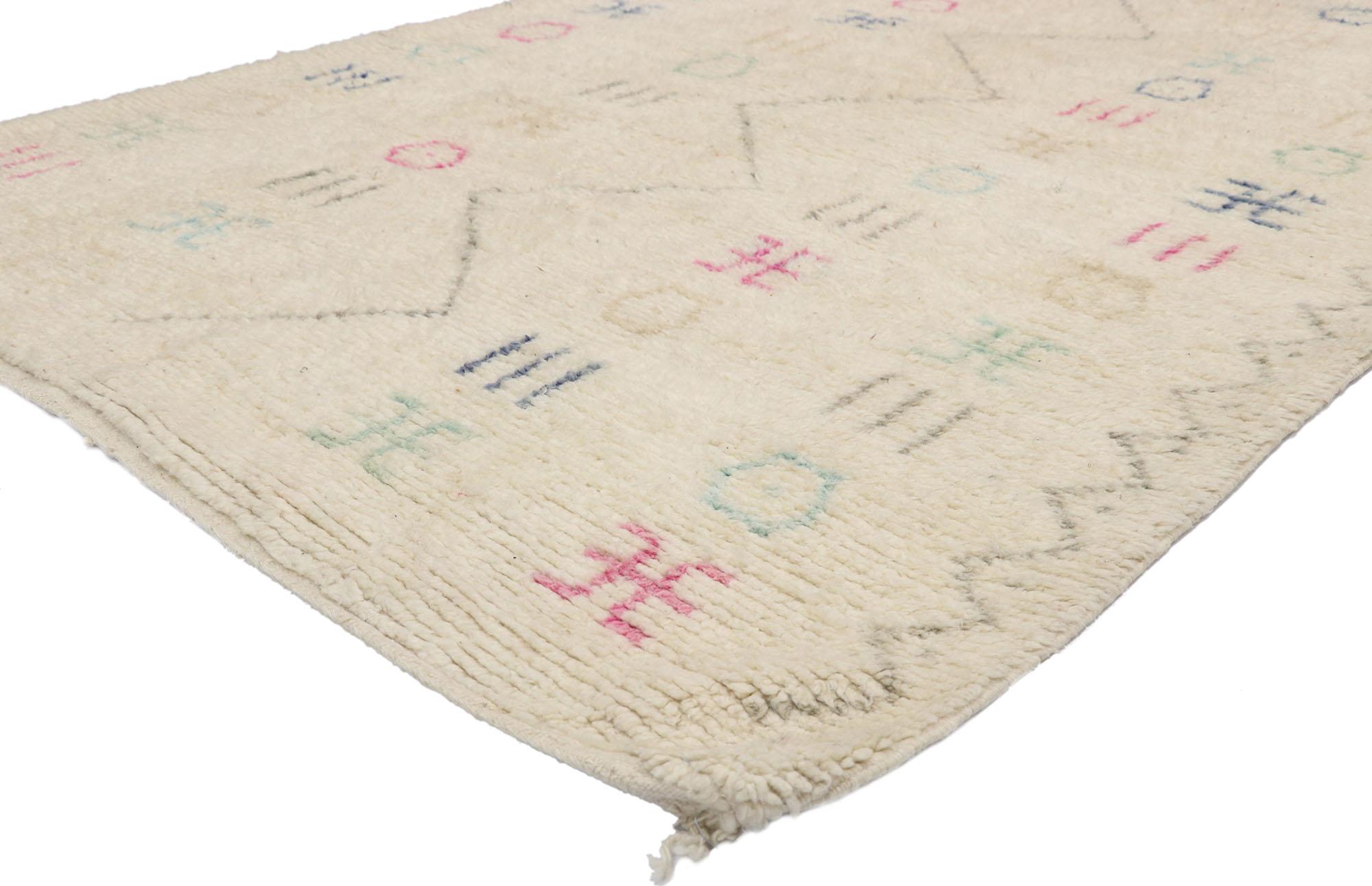 21075, contemporary Berber Moroccan Azilal rug with Bohemian style and Cozy Hygge Vibes 05'01 x 08'00. Displaying well-balanced asymmetry and a bold geometric art form, this contemporary Moroccan Azilal rug beautifully embodies boho chic style with