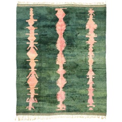 Contemporary Berber Moroccan Rug with Postmodern Abstract Expressionist Style Contemporary Berber Moroccan Rug with Postmodern Abstract Expressionist Style