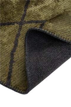 Zeitgenössischer Berber-Luxusteppich in Olivgrün und Anthrazit, 2,13m rund