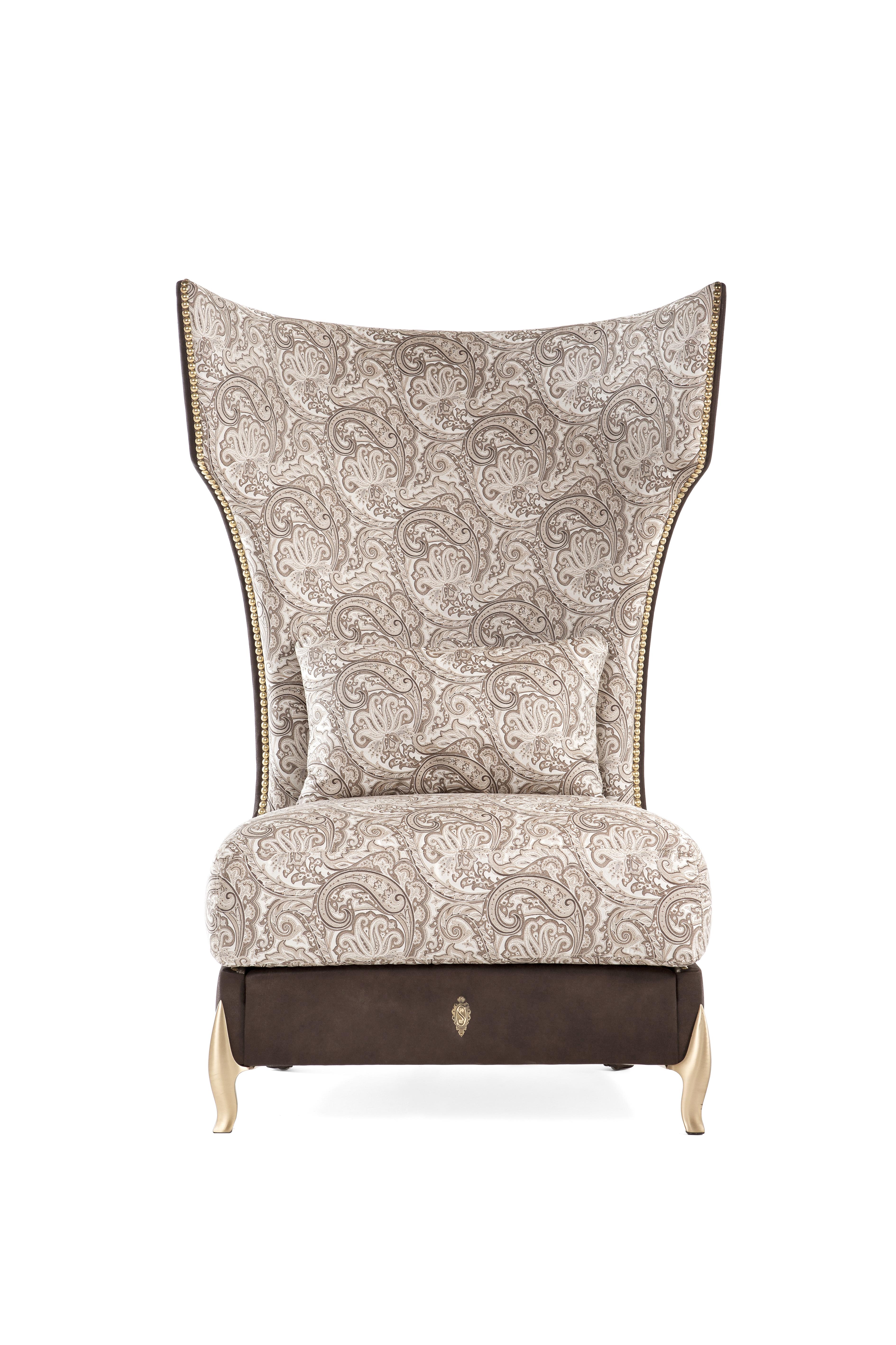 Modern Contemporary Bergere, Fully Upholstered with Brushed Brass Legs, Made in Italy For Sale