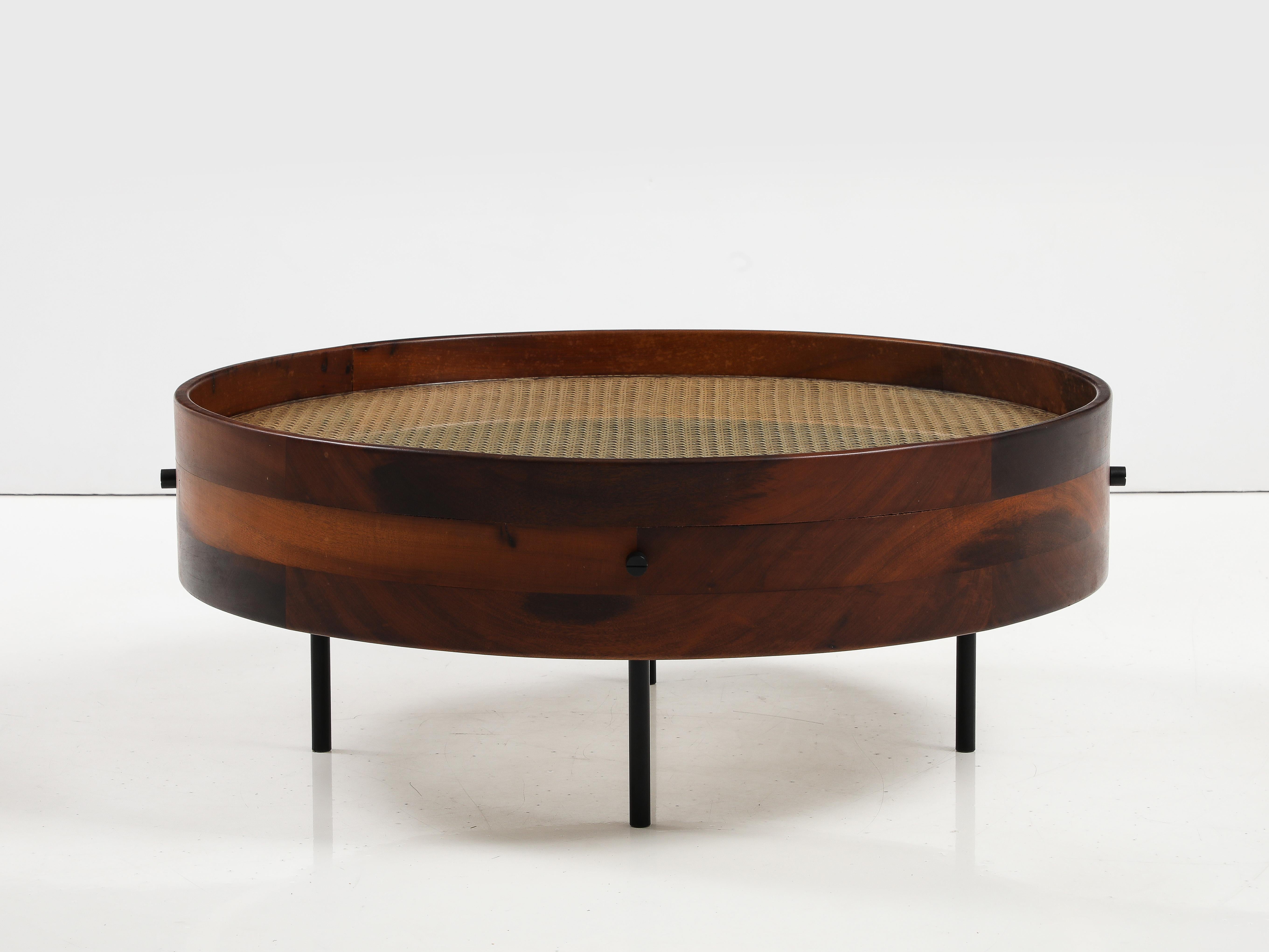 Brazilian Contemporary “Bernardo” Center Table by Gustavo Bittencourt, Brazil, 2021 For Sale