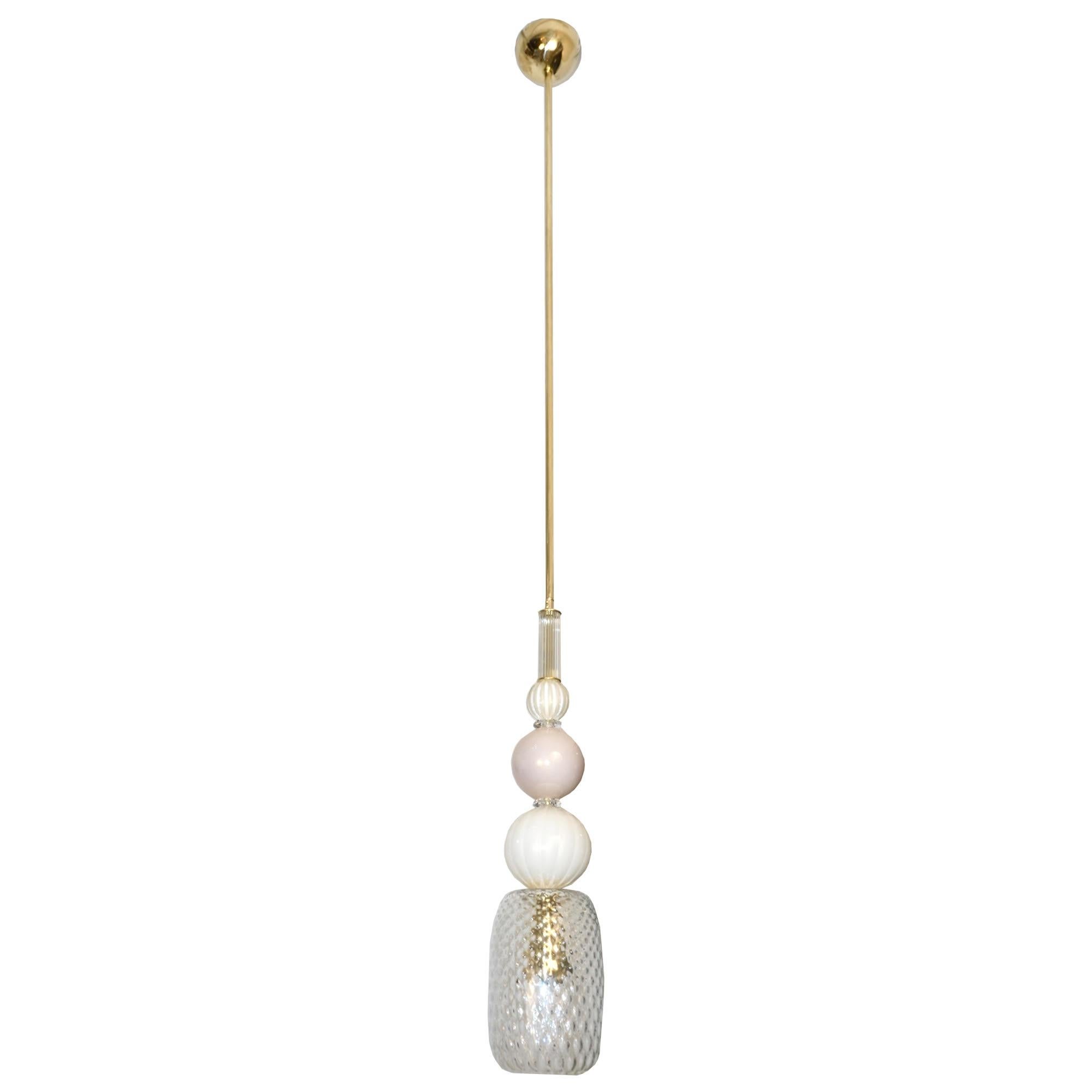 Lampe à suspension contemporaine italienne sur mesure en cristal de Murano et verre de Murano rose:: or et crème en vente 1