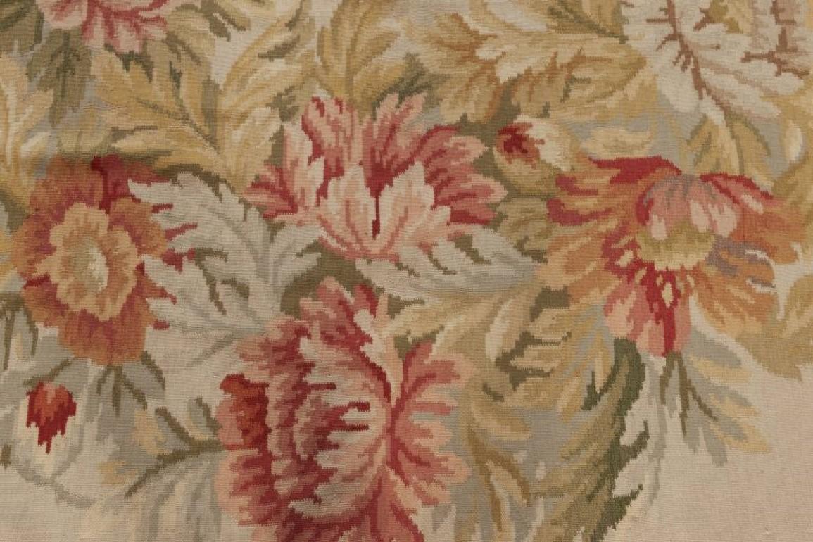 Handgefertigter Wollteppich im Bessarabischen Design von Doris Leslie Blau (Chinesisch) im Angebot