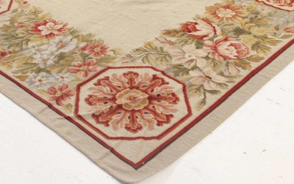 Handgefertigter Wollteppich im Bessarabischen Design von Doris Leslie Blau (Wolle) im Angebot