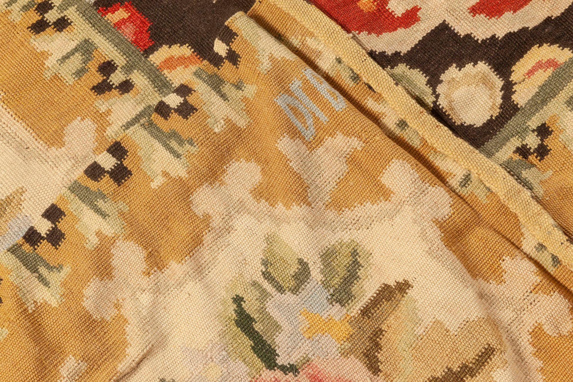 Noué à la main Tapis contemporain en laine à motifs floraux de Bessarabian de Doris Leslie Blau en vente