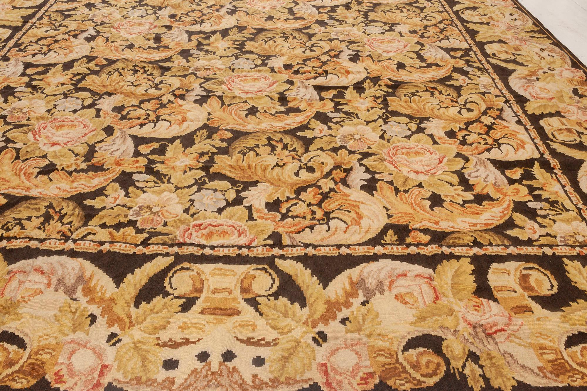 Contemporary Bessarabian Floral Flat Weave Rug by Doris Leslie Blau In New Condition For Sale In New York, NY