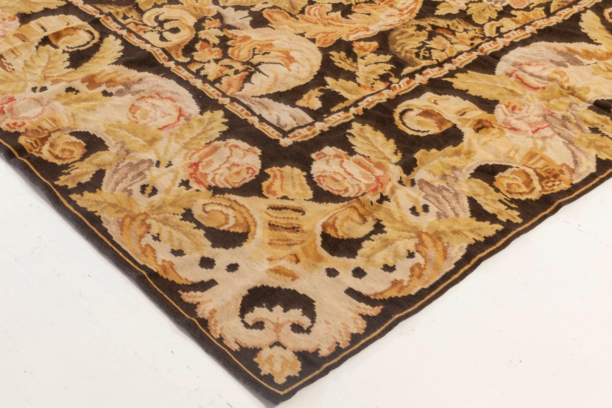 Tapis contemporain Bessarabian à motifs floraux à tissage plat de Doris Leslie Blau Neuf - En vente à New York, NY