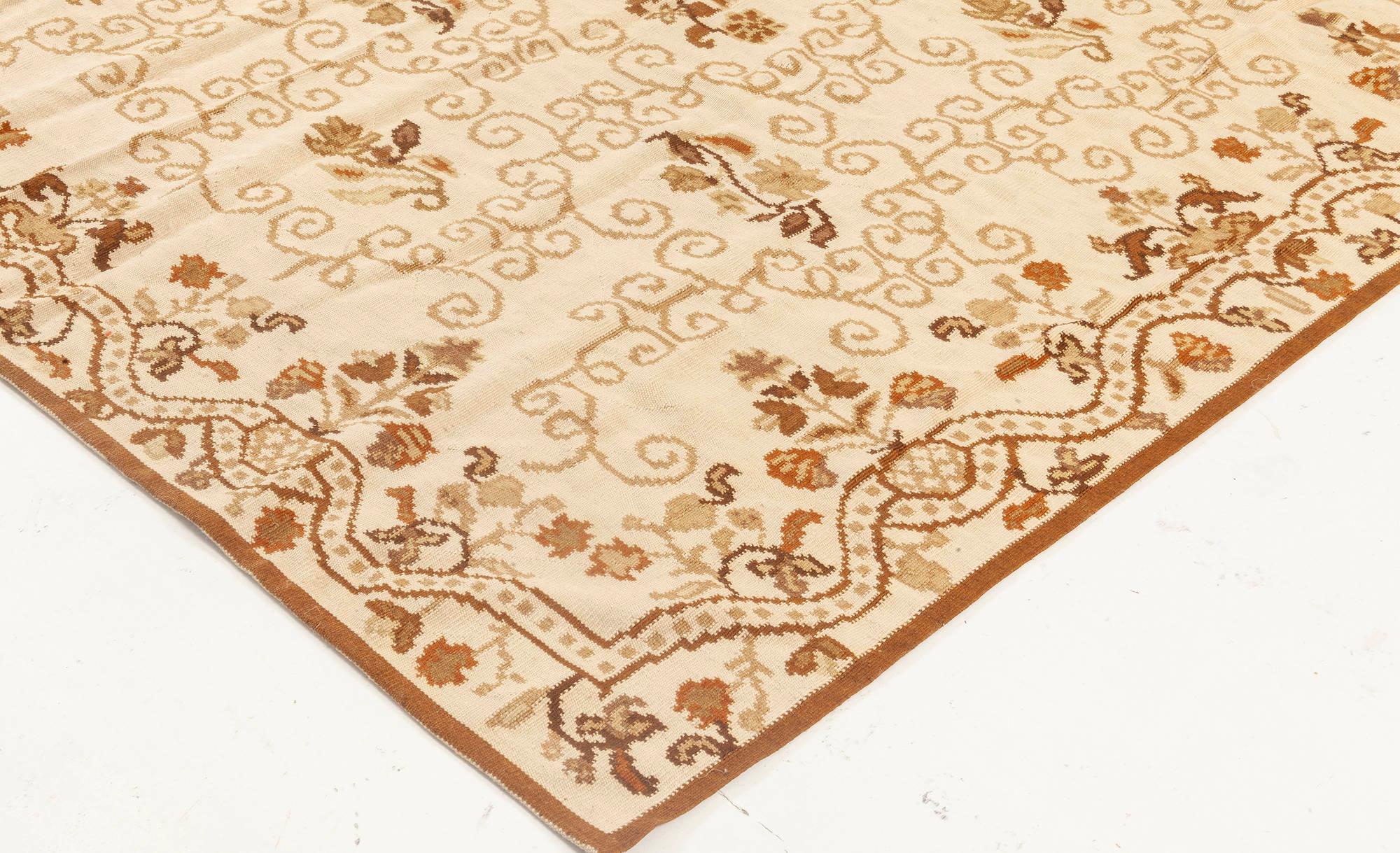 Noué à la main Tapis contemporain en laine blanc, beige et marron de style Bessarabian de Doris Leslie Blau en vente