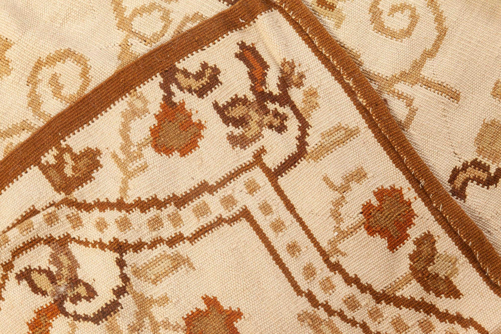 Contemporary Bessarabian Style White, Beige, Brown Wool Rug by Doris Leslie Blau For Sale 1