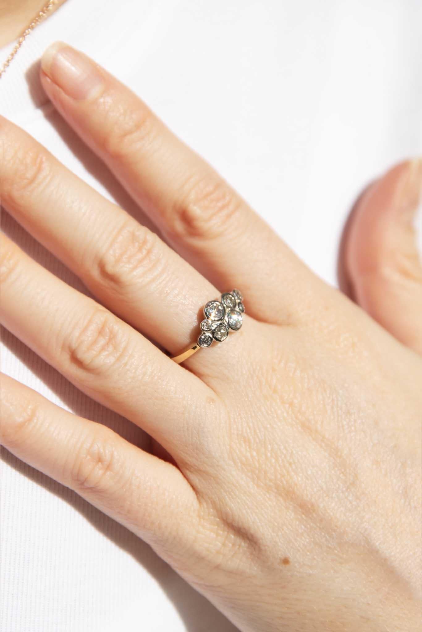Contemporary Bezel Diamond Cluster Ring 18 Carat Yellow & White Gold For Sale 7