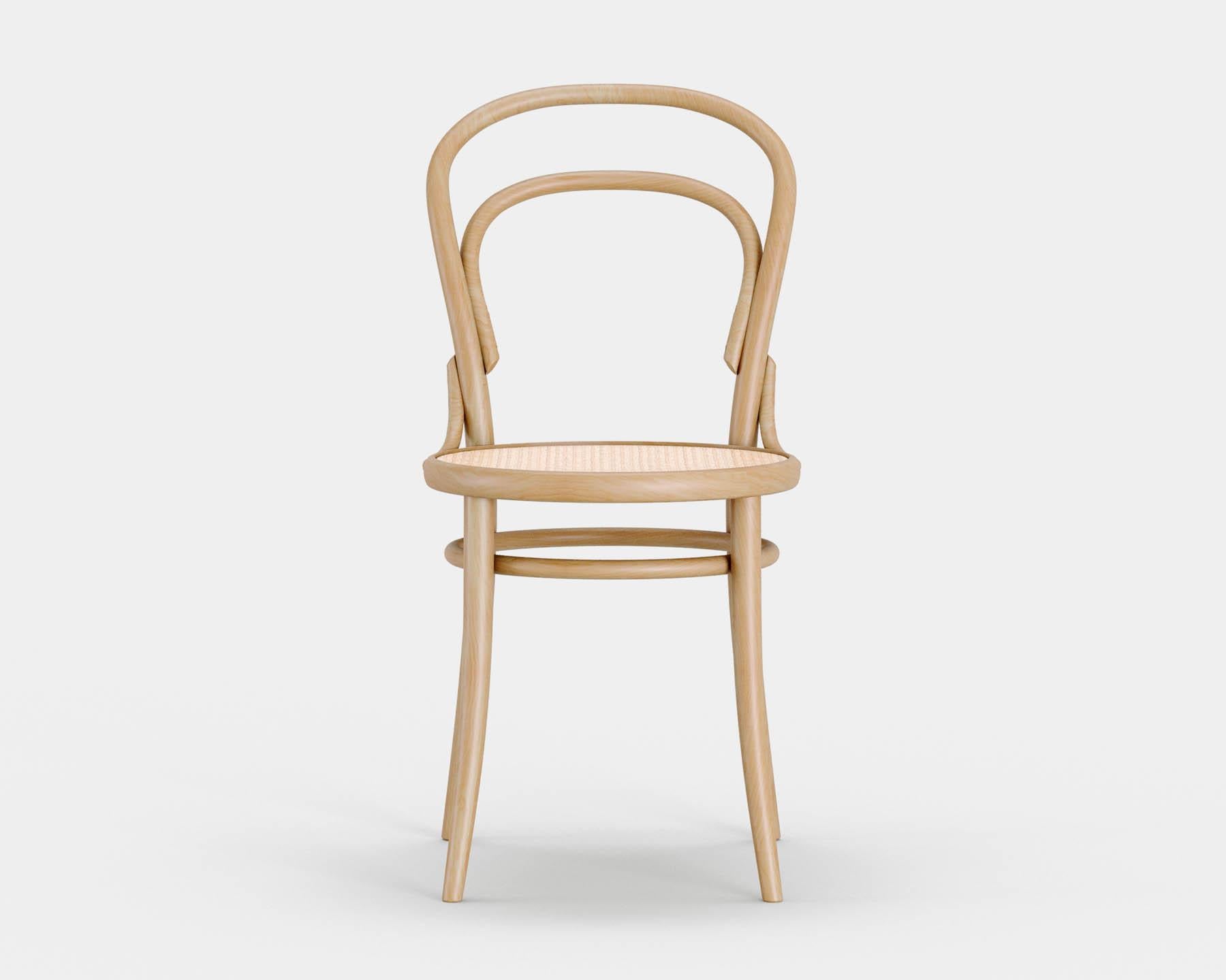 Stuhl Nr. 14
Der ikonische Bistrostuhl wurde 1869 von Michael Thonet entworfen und wird heute in der gleichen Manufaktur in der Tschechischen Republik von TON hergestellt. 

Holz: Buche massiv 
Ausführung: natürliches Licht 
Sitz: Can