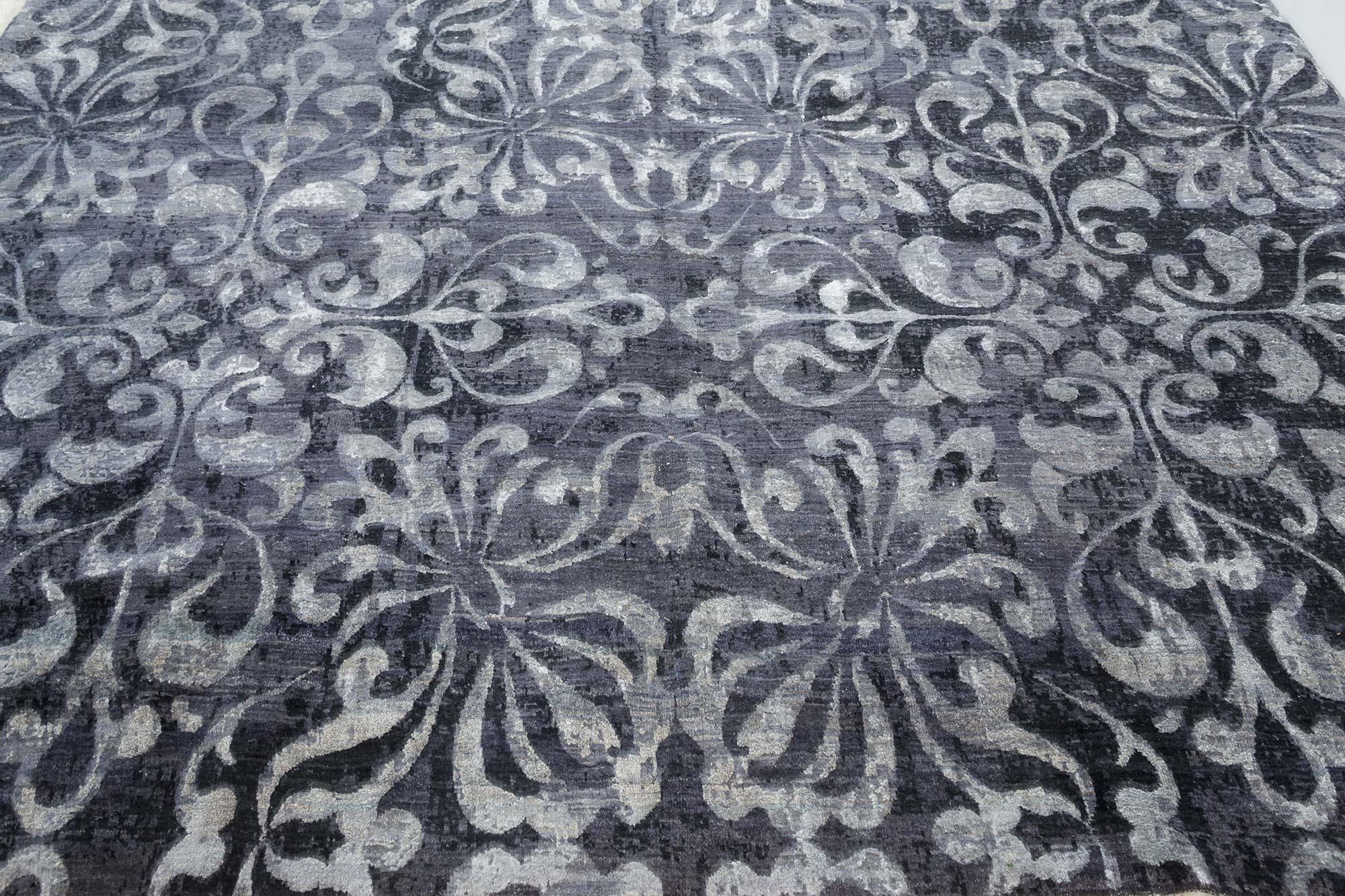 Contemporary Black and Grey Passion Flowers Rug by Doris Leslie Blau In New Condition For Sale In New York, NY
