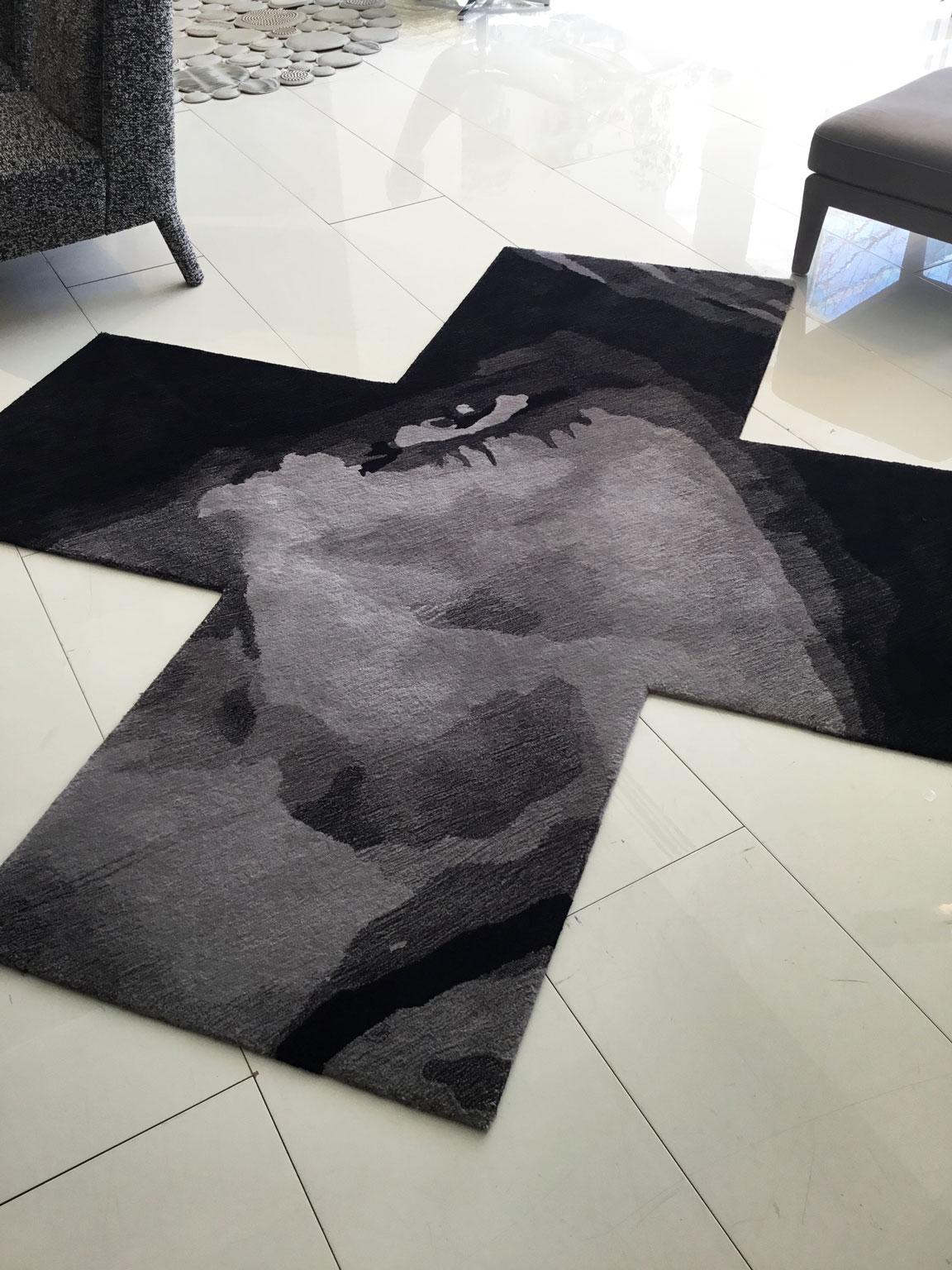 Modern Contemporary Black and Grey X-Shaped Wool Rug by Henzel Studio