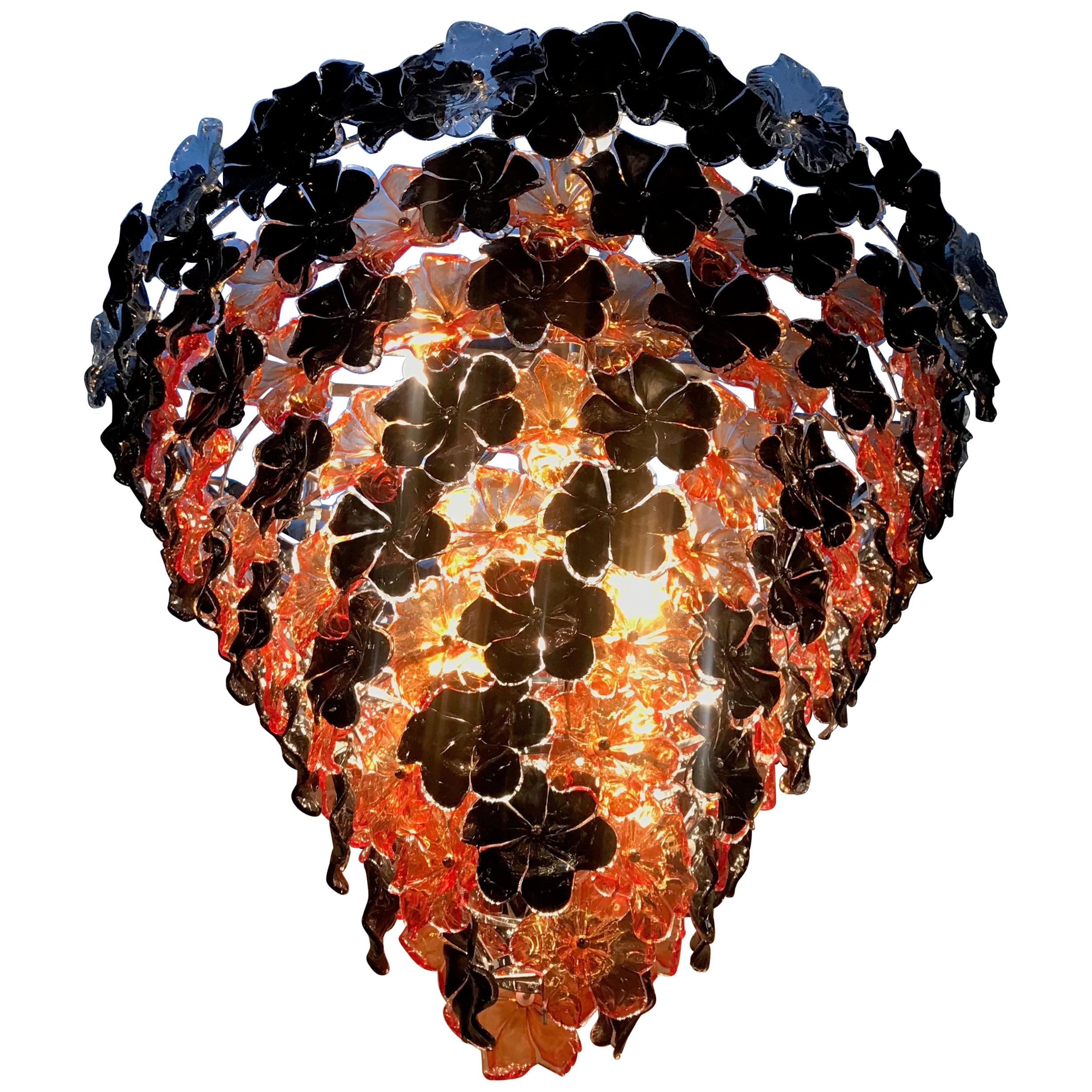 Lustre contemporain en verre de Murano avec fleurs noires et orange