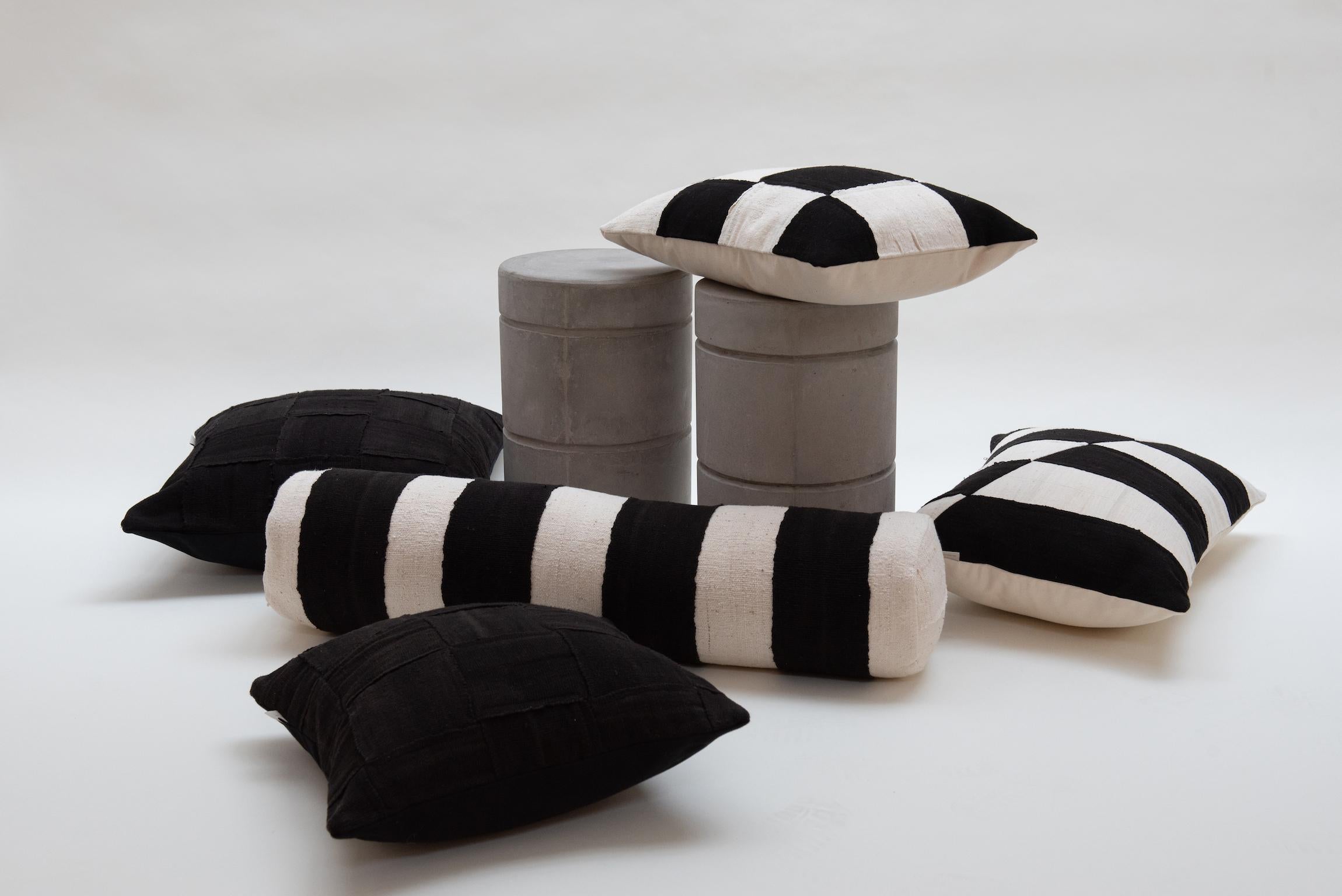 black and white checkered cushions
