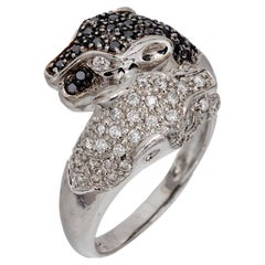 Anillo "Pantera" contemporáneo de diamantes blancos y negros en platino