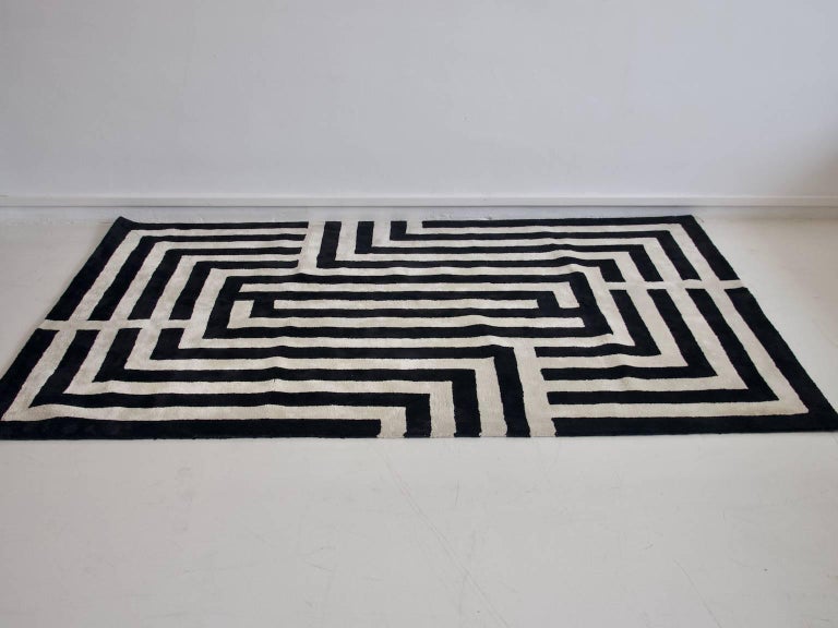 Contemporary Black and White Rug with Geometric Pattern at 1stdibs