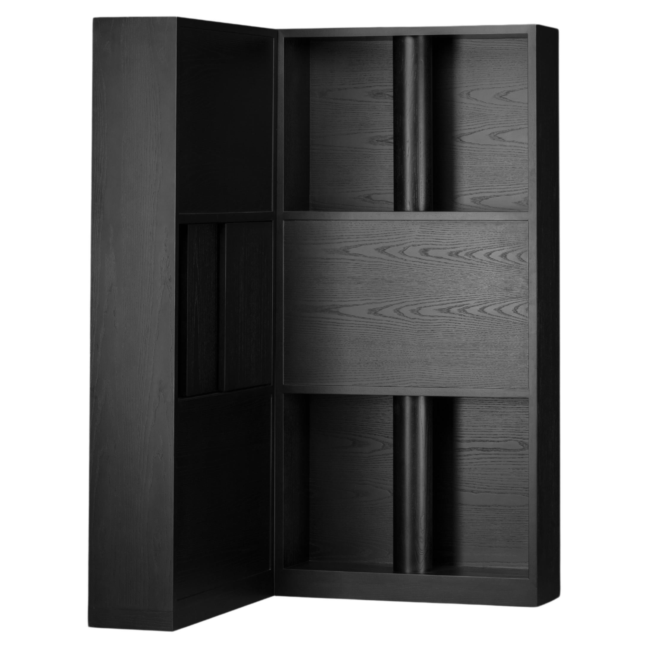 Frêne noir contemporain Poids du cabinet Shadow Screen par Atelier V&F en vente