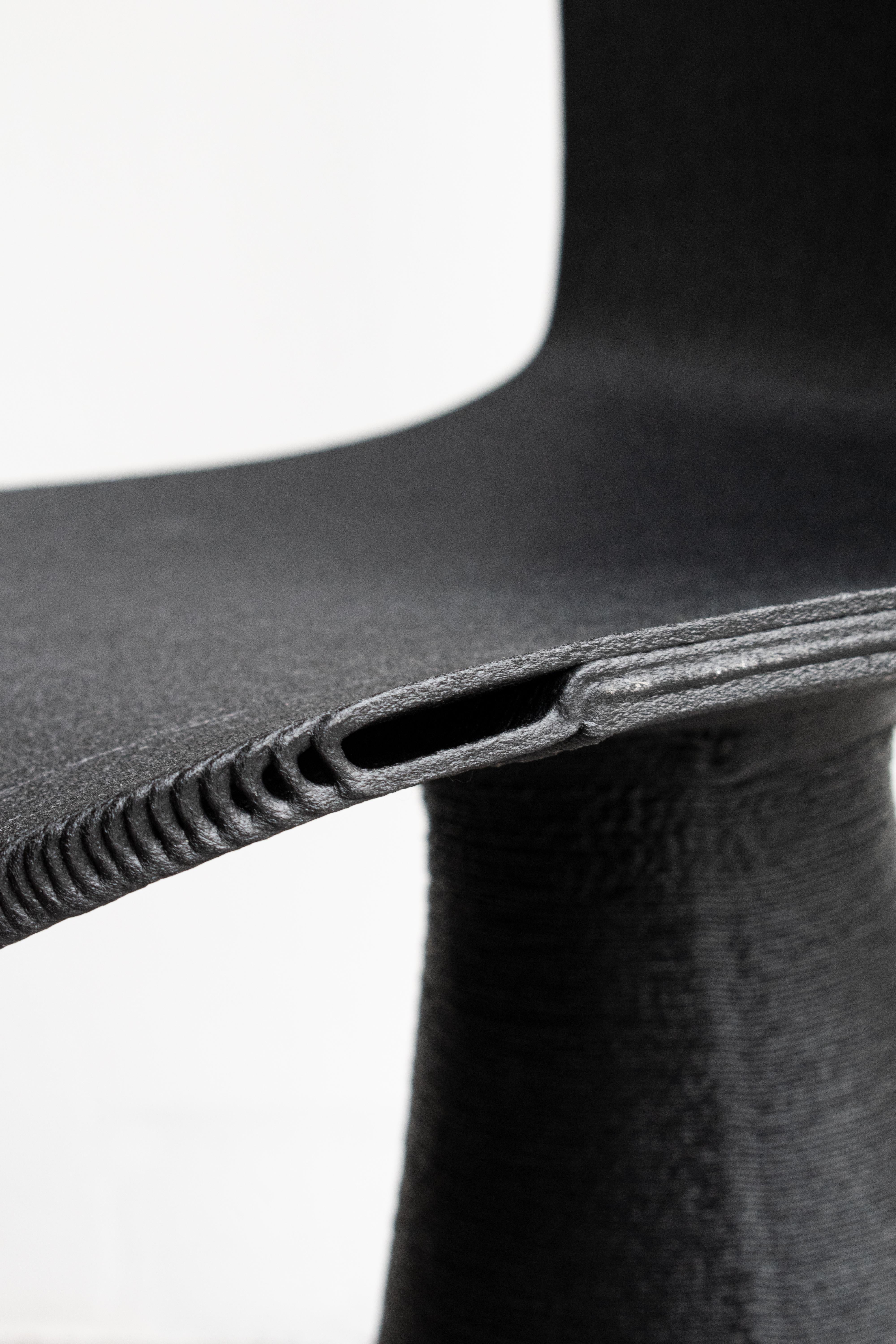 Chaise SoHo

Fabrication de haute technologie avec une touche humaine

La chaise Soho représente symboliquement toutes les valeurs de la marque Elli. Des lignes épurées, des références esthétiques à l'historicité du design italien mais avec une