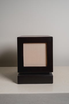 Lanterne contemporaine en cuivre noir avec panneau en lin par Robert Theo