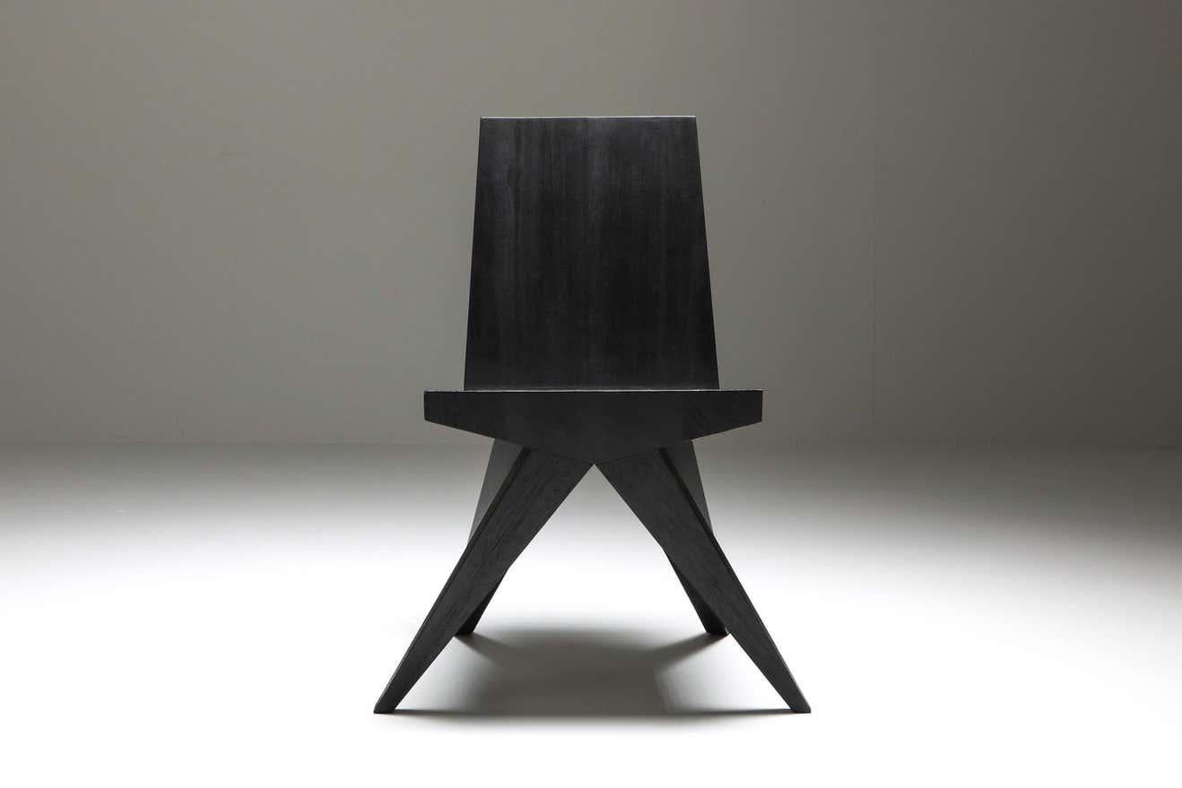 Chaise de salle à manger contemporaine noire en bois d'Iroko - V-Dining d'Arno Declercq Neuf à Warsaw, PL