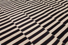 Alfombra contemporánea de tejido plano a rayas negras y marfil, de lana hilada a mano, de NASIRI
