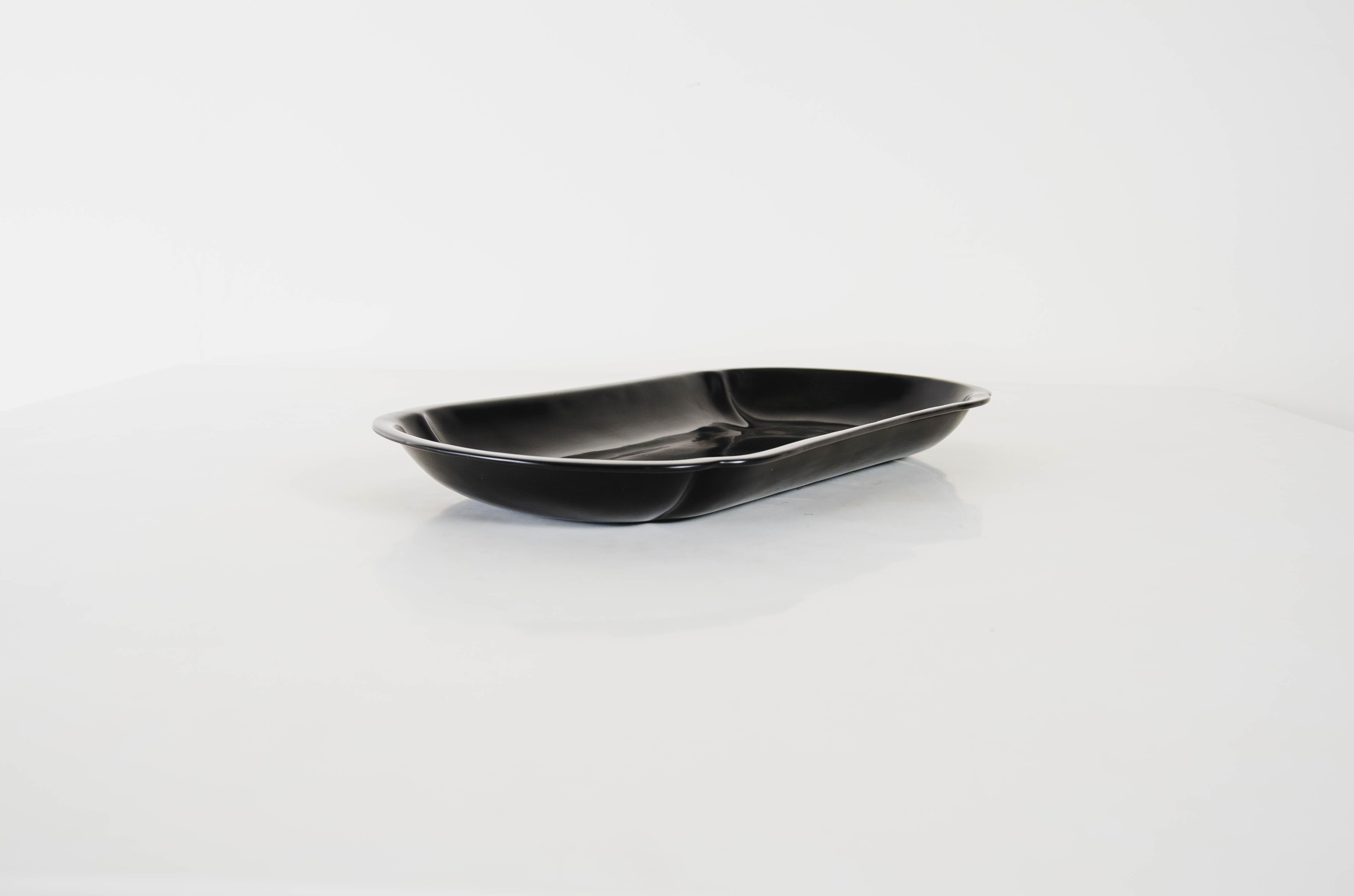 Contemporary Black Lacquer 4 Lobed Oblong Oval Tray by Robert Kuo In New Condition For Sale In Los Angeles, CA