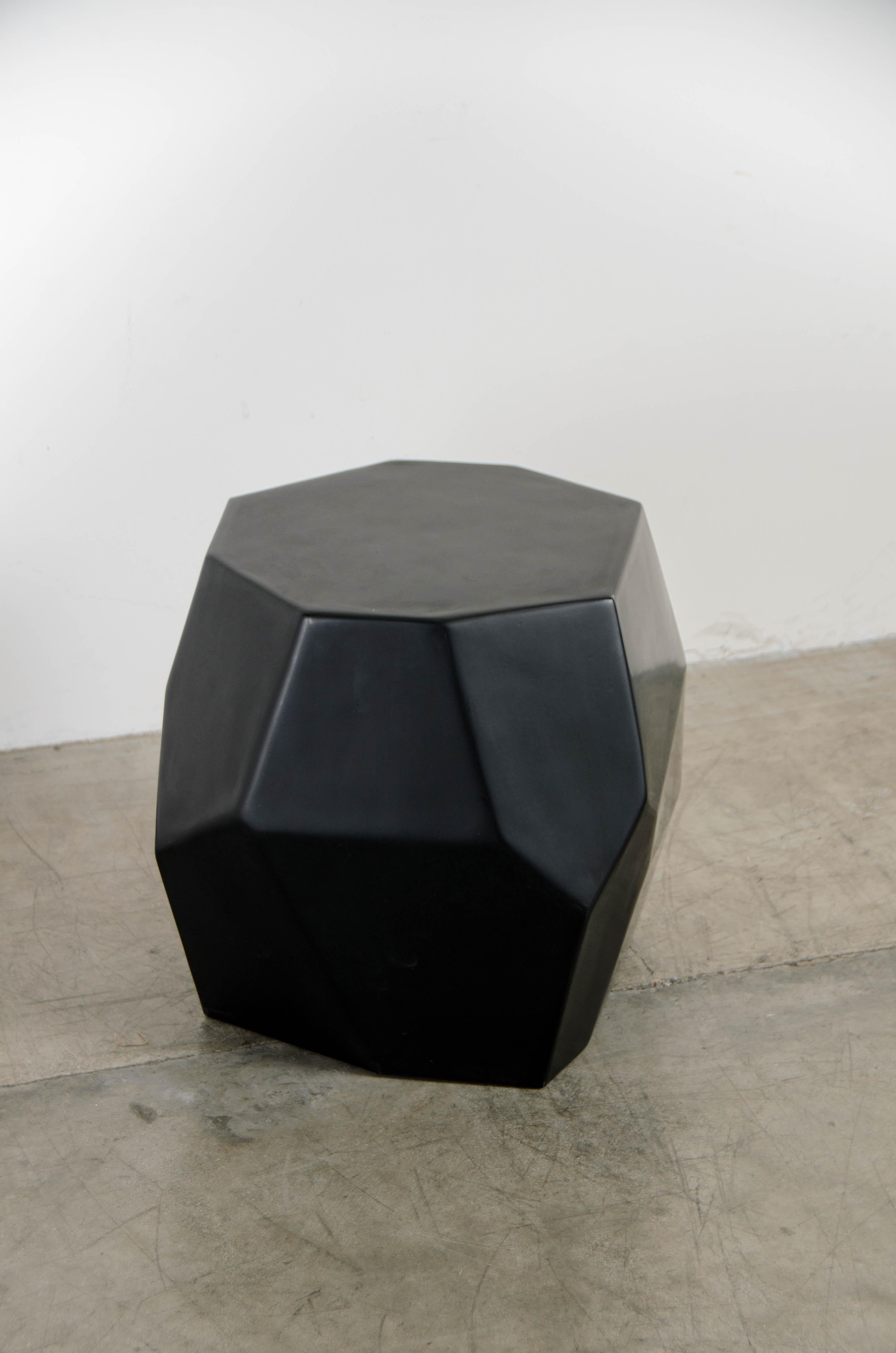 Contemporary Black Lacquer Faceted Drumstool by Robert Kuo, Limited Edition In New Condition For Sale In Los Angeles, CA