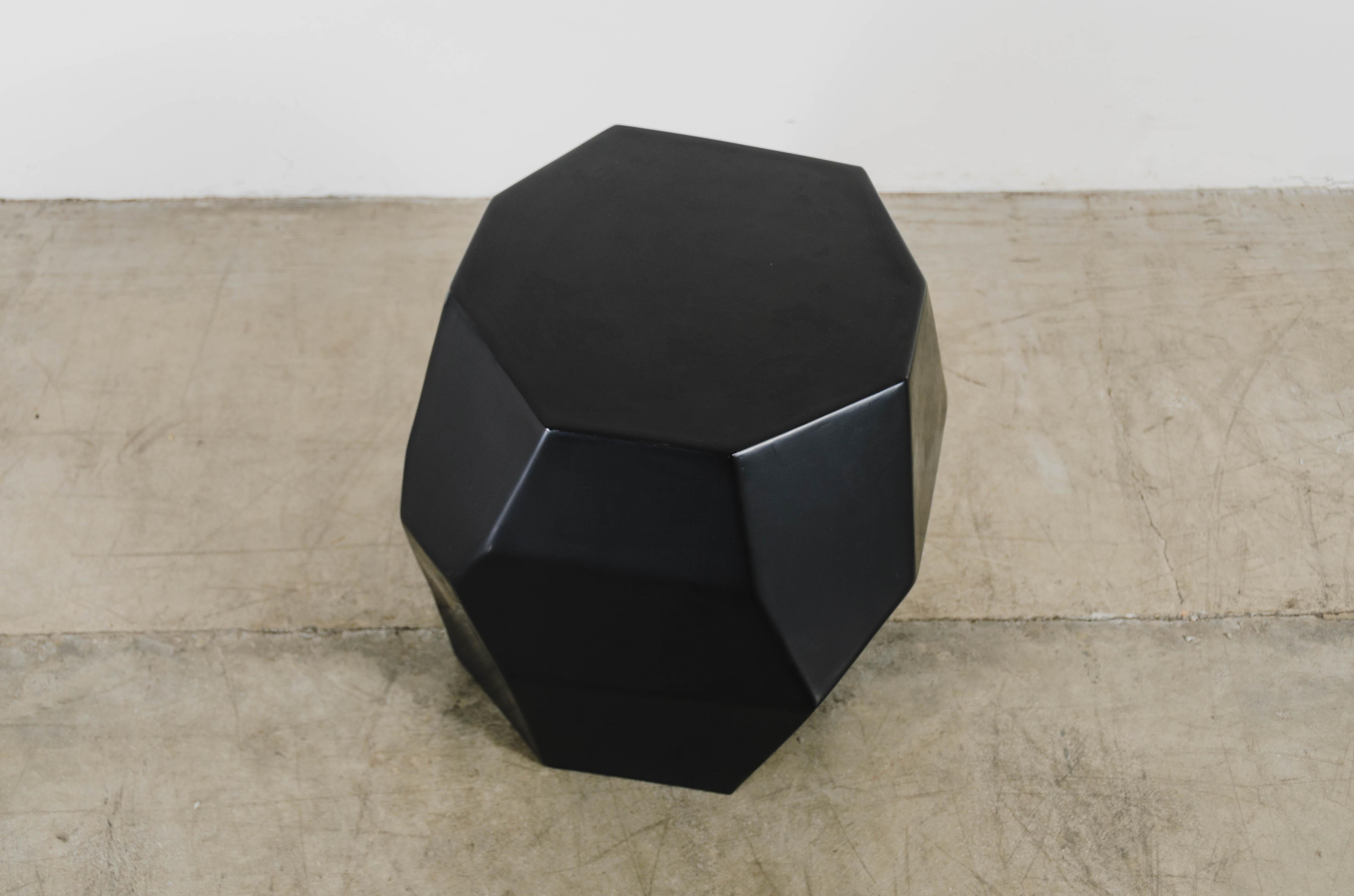 Contemporary Black Lacquer Faceted Drumstool by Robert Kuo, Limited Edition For Sale 1