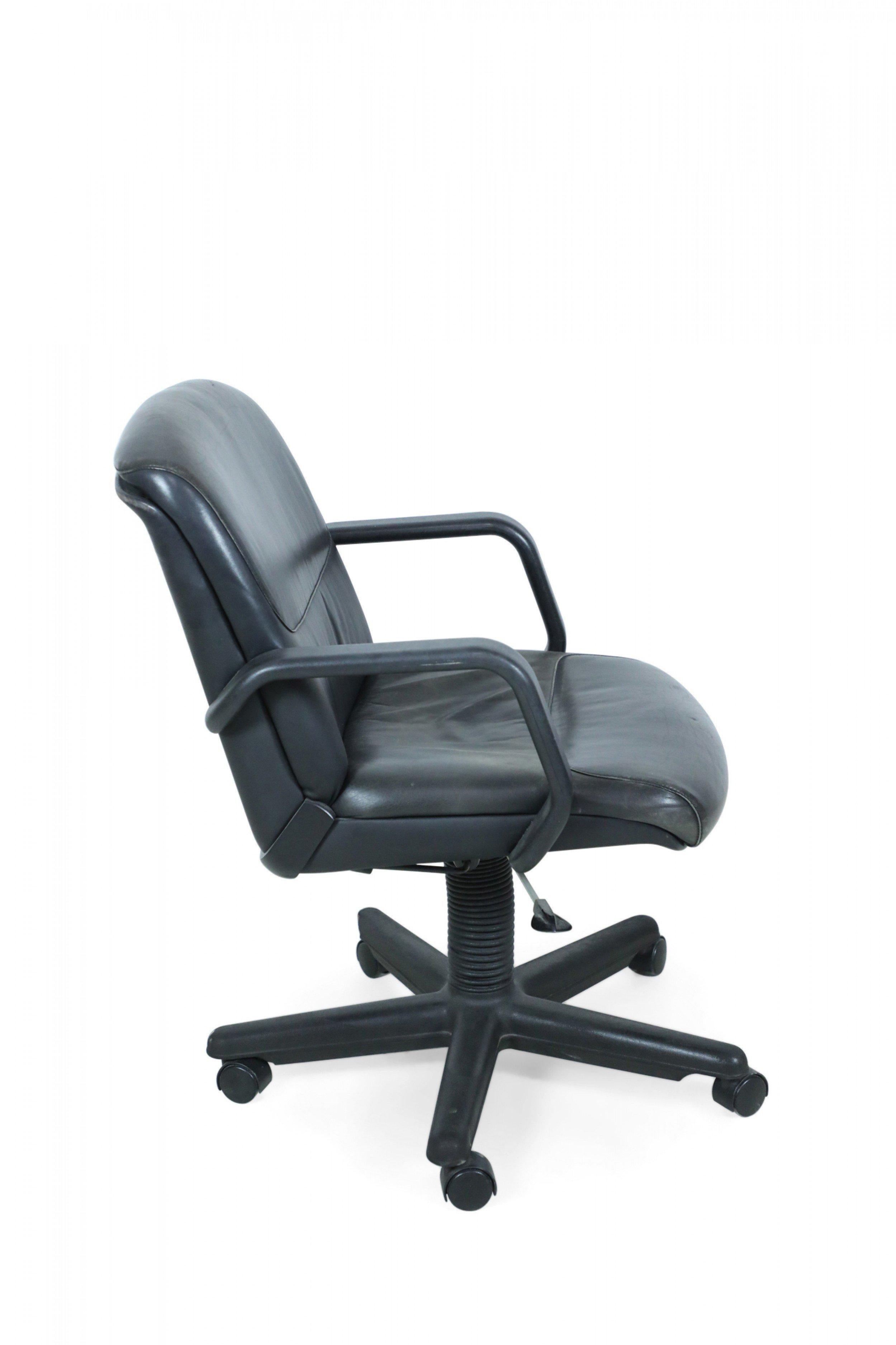 Contemporary Black Leather Office Chair by Atelier Int For Sale 1
