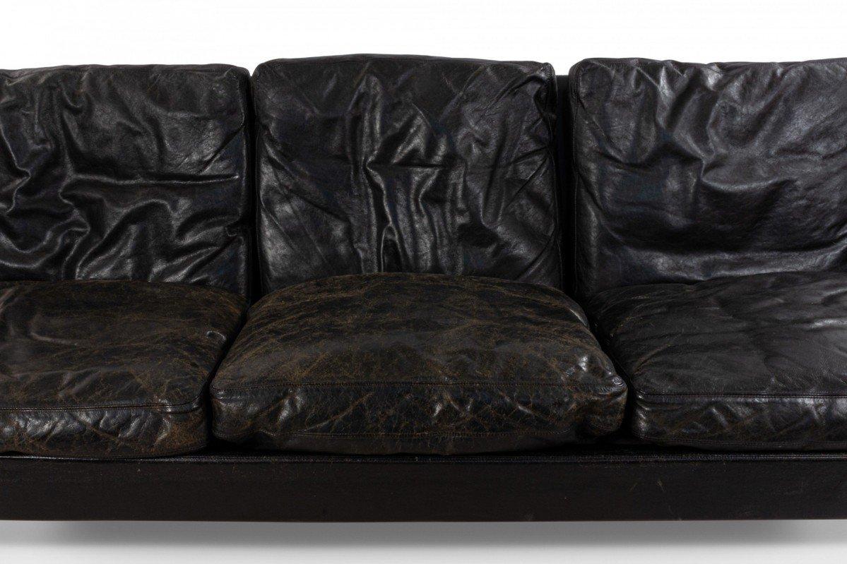 Contemporary Black Leather Sofa 2