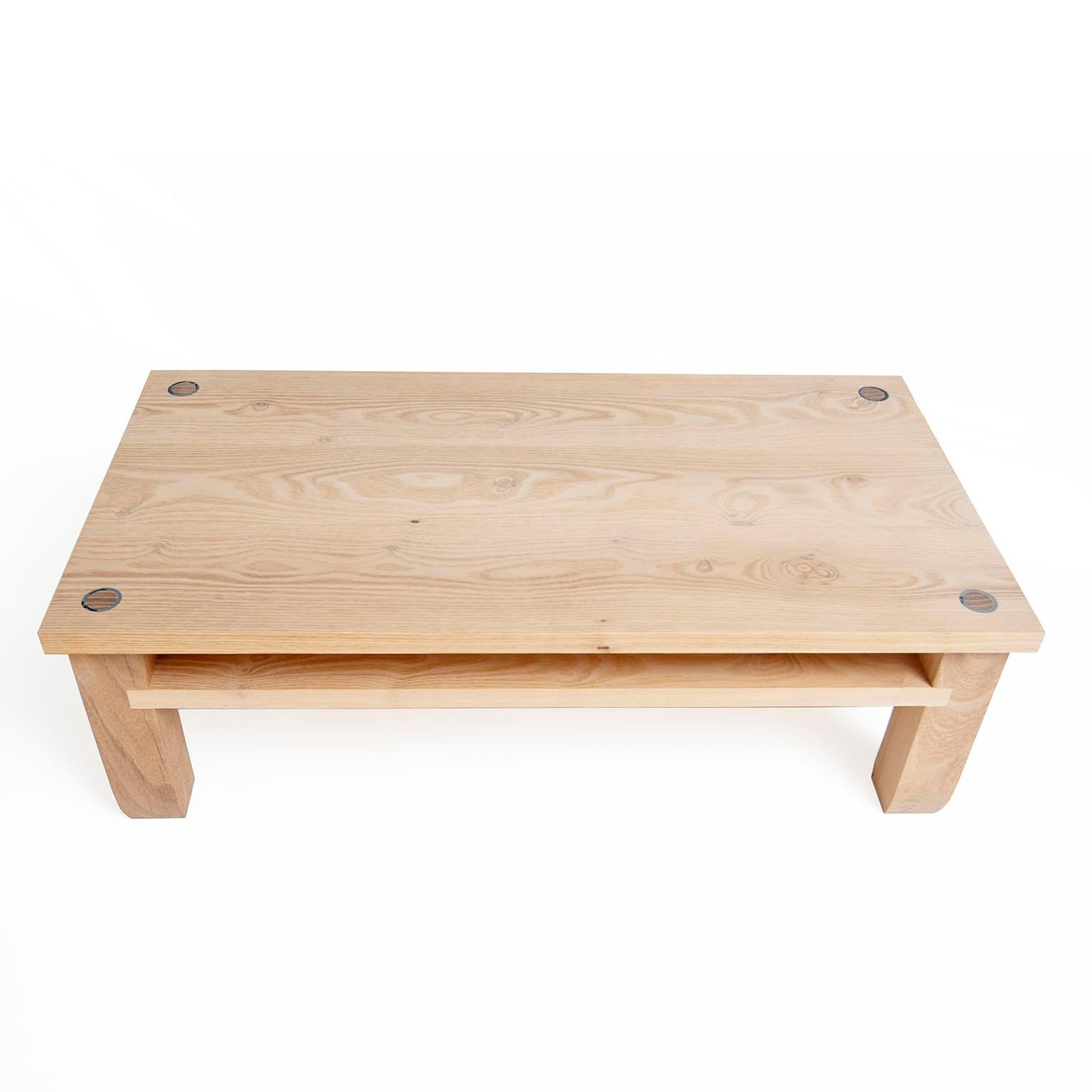 Contemporary Black Locust Hardwood Low Garden Foyer Shower Shoe Bench Medium In New Condition For Sale In Brooklyn, NY