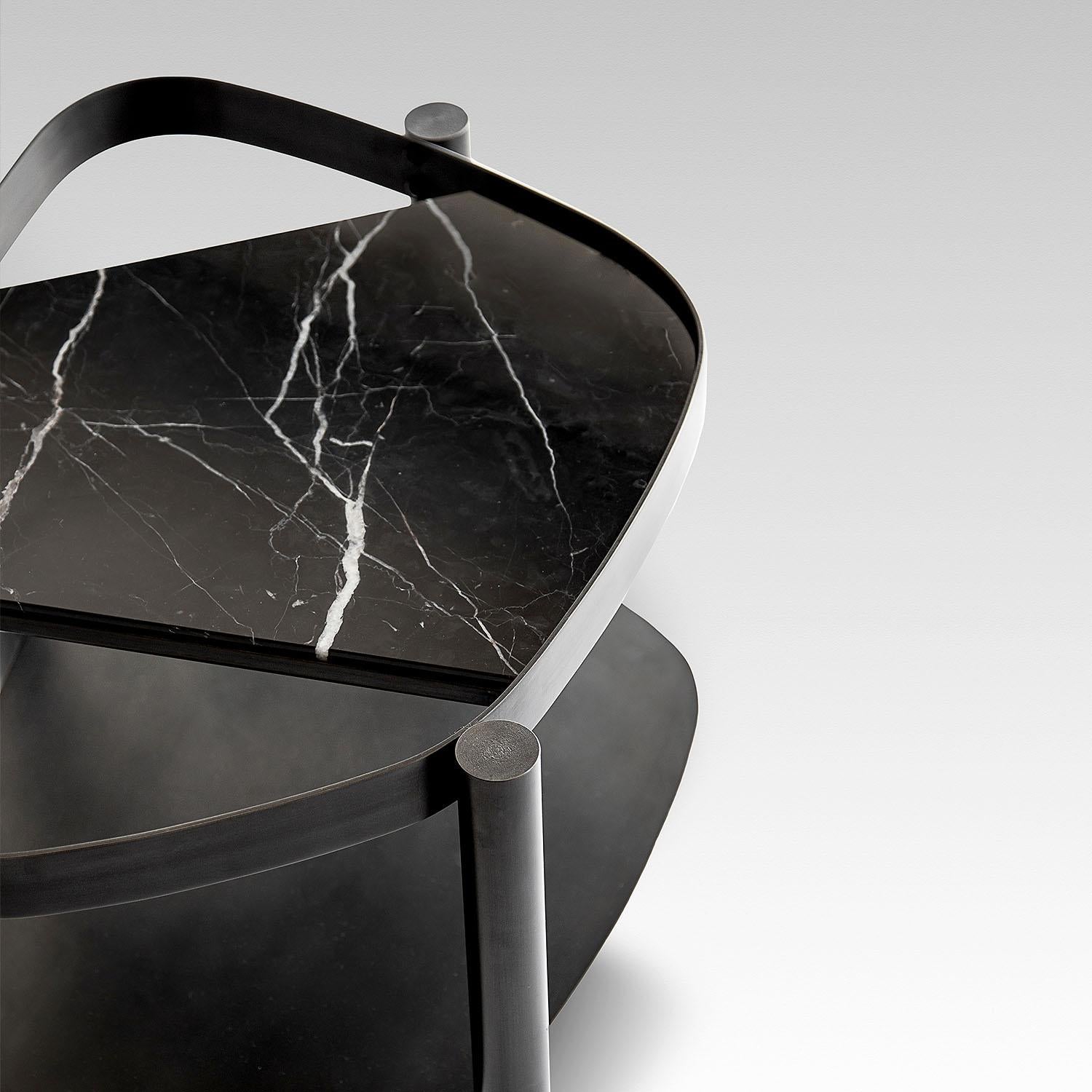Mesa auxiliar contemporánea de mármol negro, Bijou Black de Adam Court para Okha Siglo XXI y contemporáneo