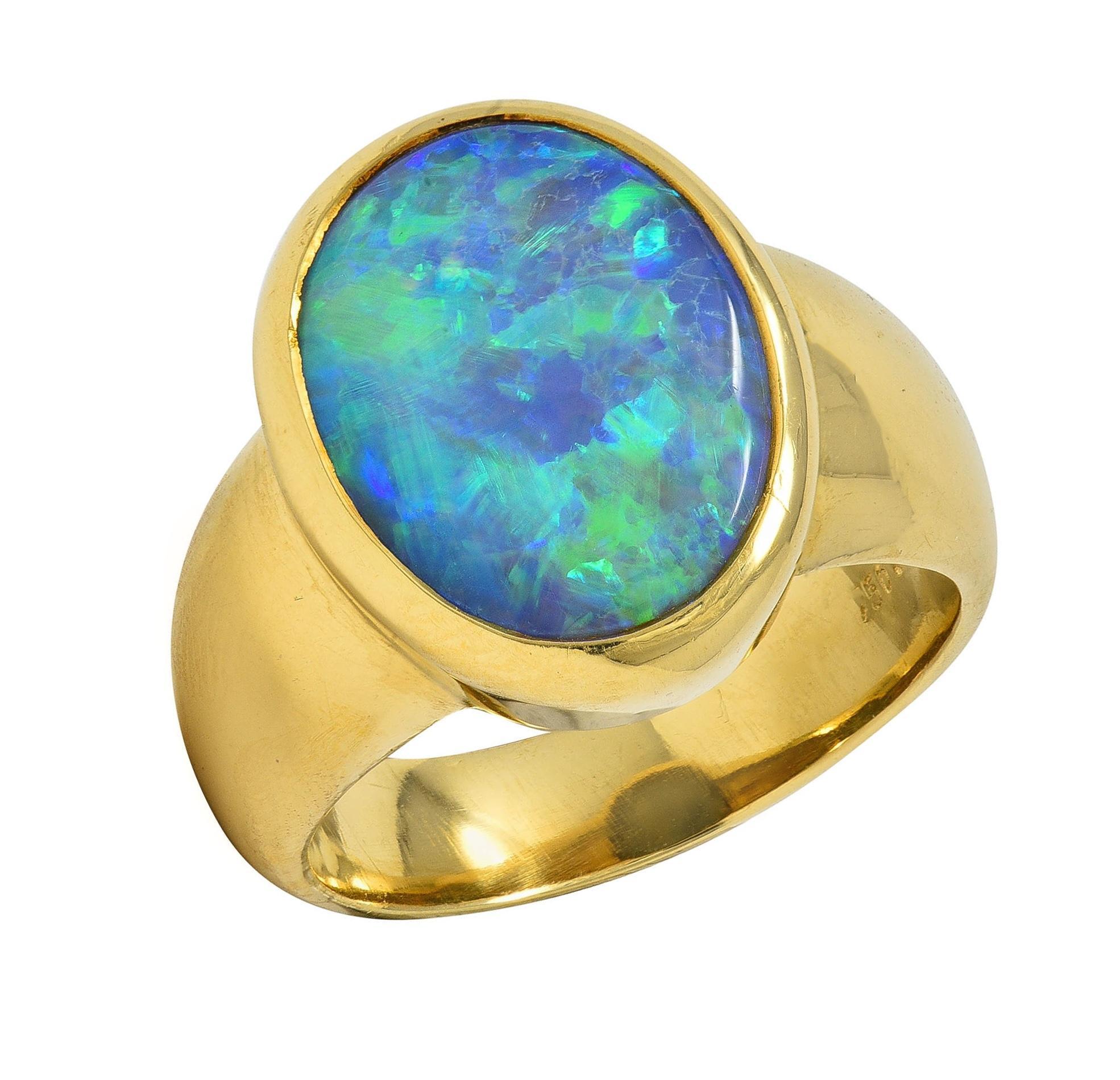 Contemporary Black Opal 18 Karat Yellow Gold Puffed Bezel Gemstone Ring For Sale 3