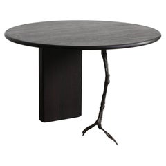 Table de salle à manger ronde moderne noire à chevrons, par Jesse Sanderson pour WDSTCK