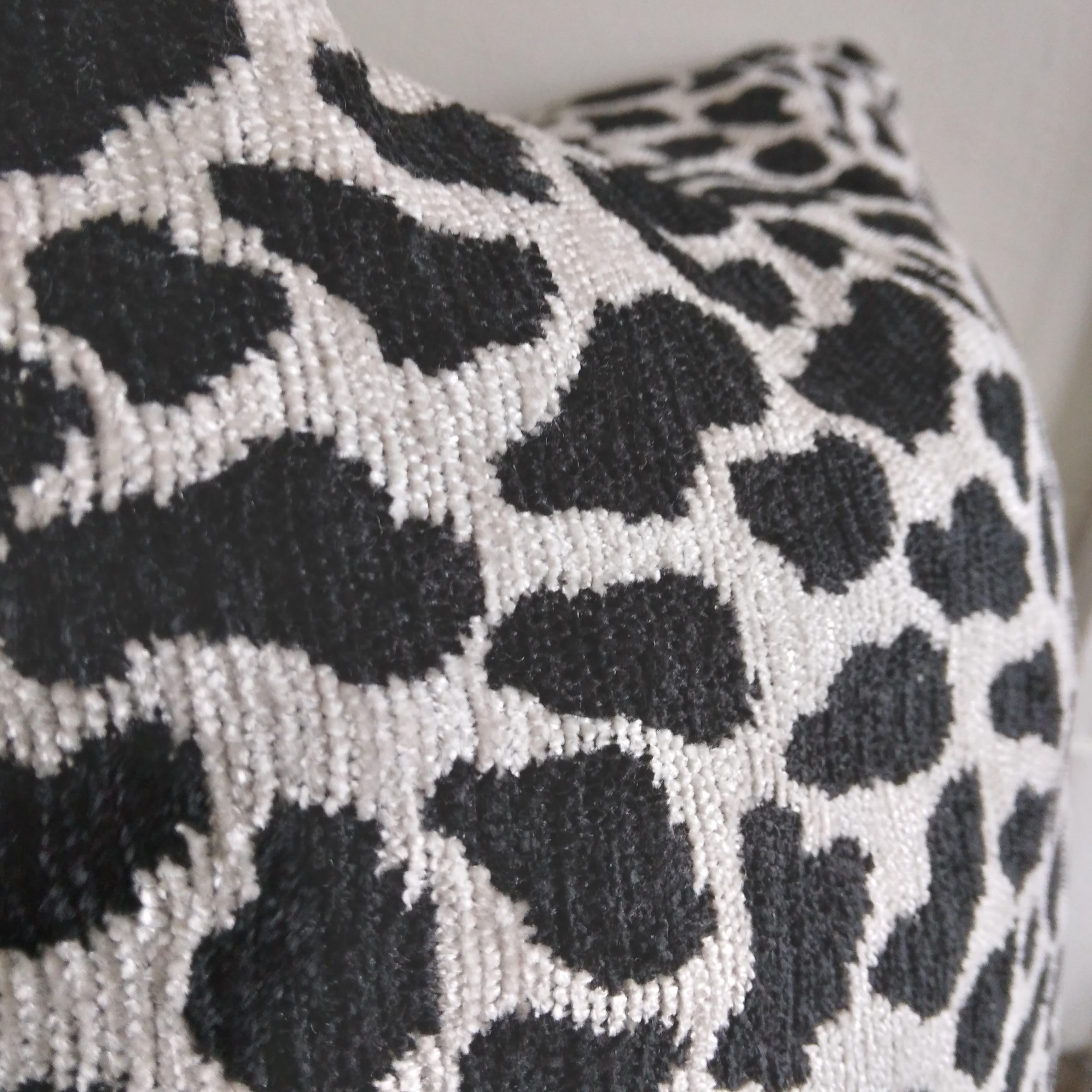 Mid-Century Modern Contemporary Black & Silver Cheetah Print Accent Pillows, a Pair For Sale