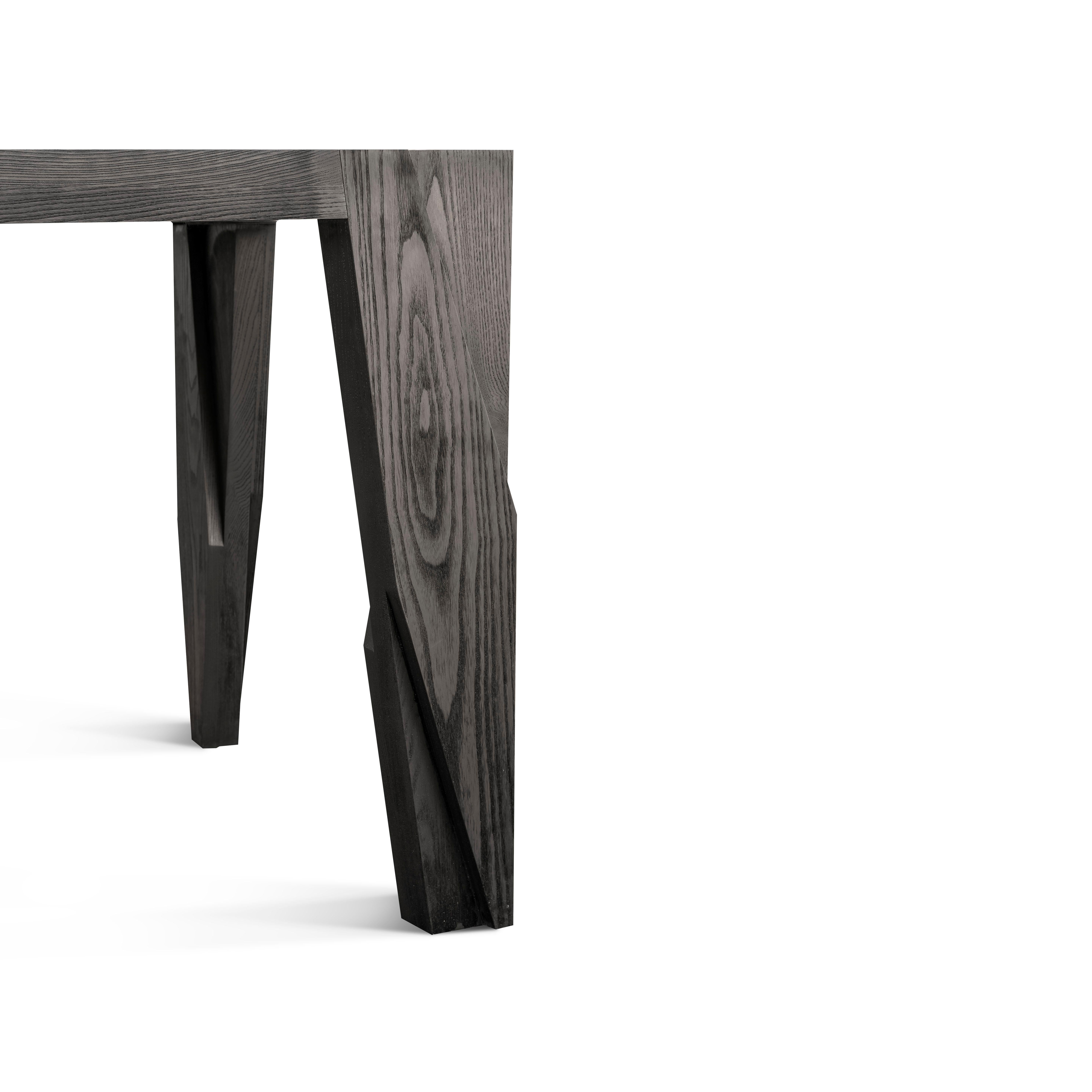 Zeitgenössischer Esstisch mit 6 Etagen aus schwarzem Holz, Moramour von Adam Court für Okha im Angebot 6
