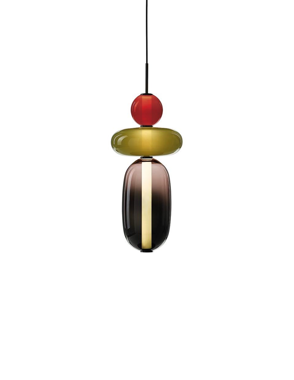Moderne Lampe à suspension contemporaine en cristal soufflé Pebbles de Boris Klimek pour Bomma en vente
