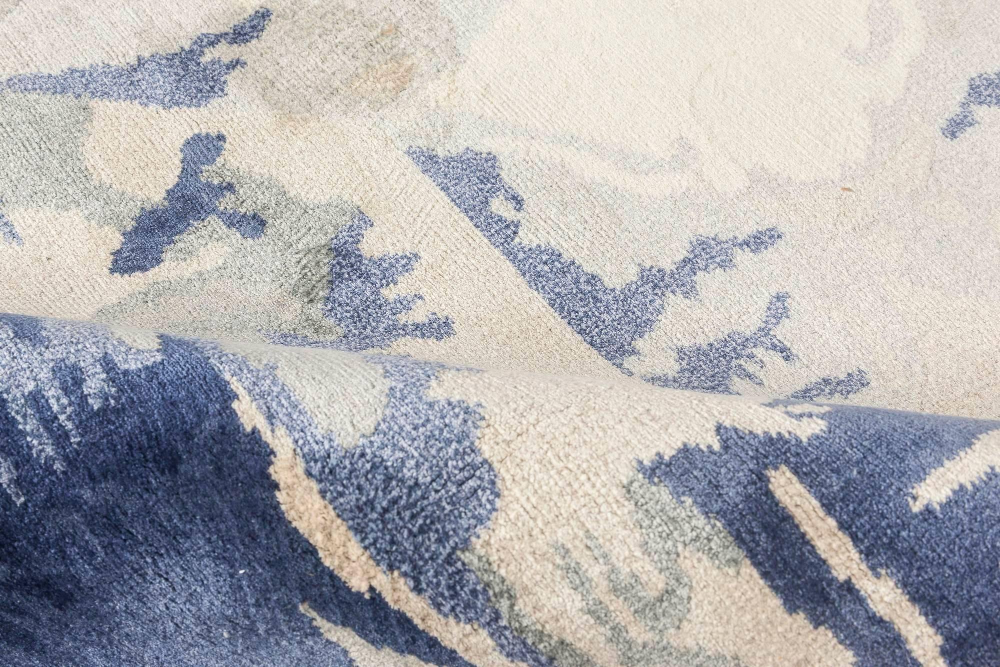 Moderne Tapis contemporain en soie Blucie Design fait à la main par Doris Leslie Blau en vente