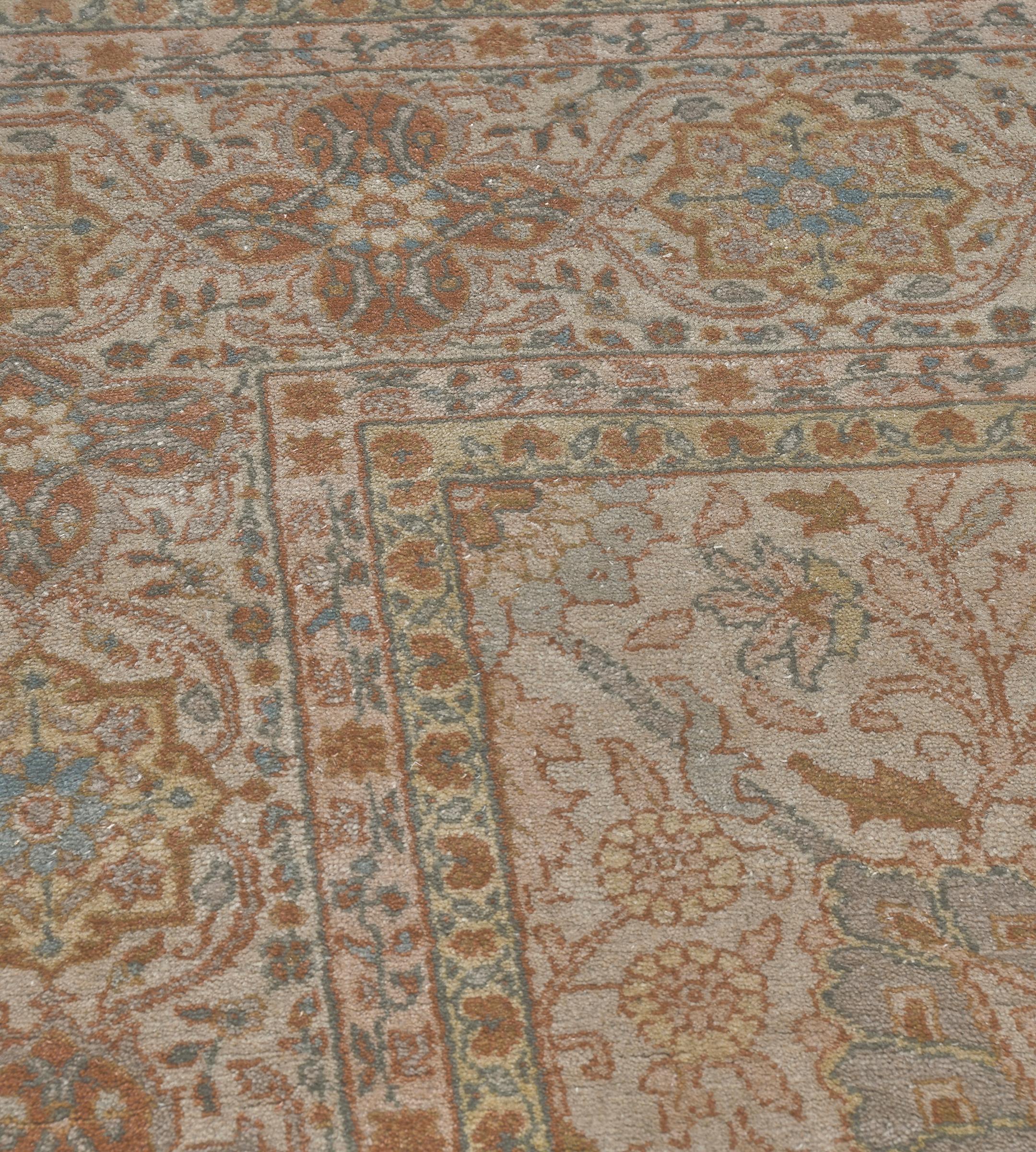 Lana Tappeto contemporaneo blu e beige tessuto a mano di ispirazione Tabriz in vendita