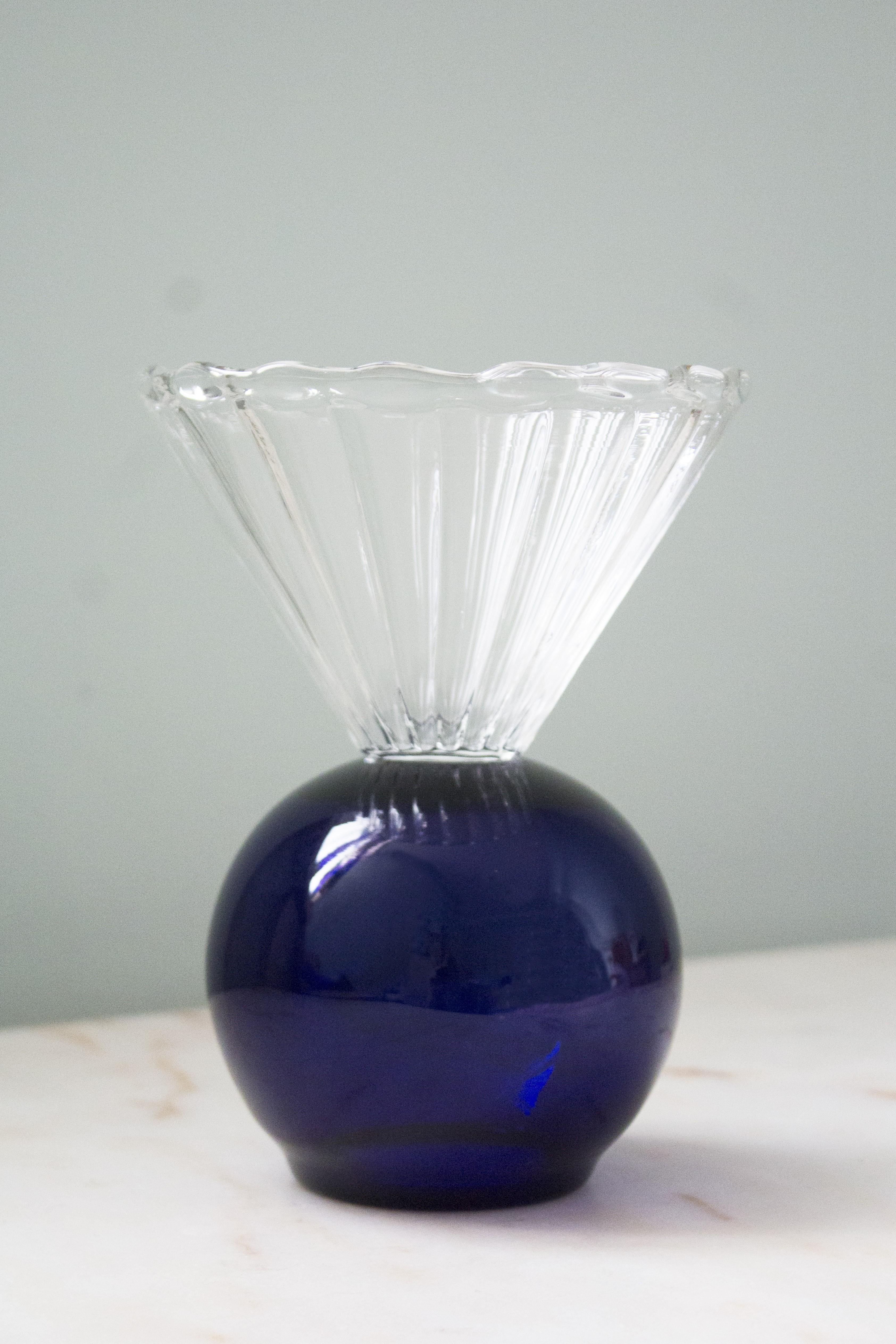 Hand-Crafted Contemporary Blue Blown Glass Bowl by Natalia Criado Circular Round Cone For Sale