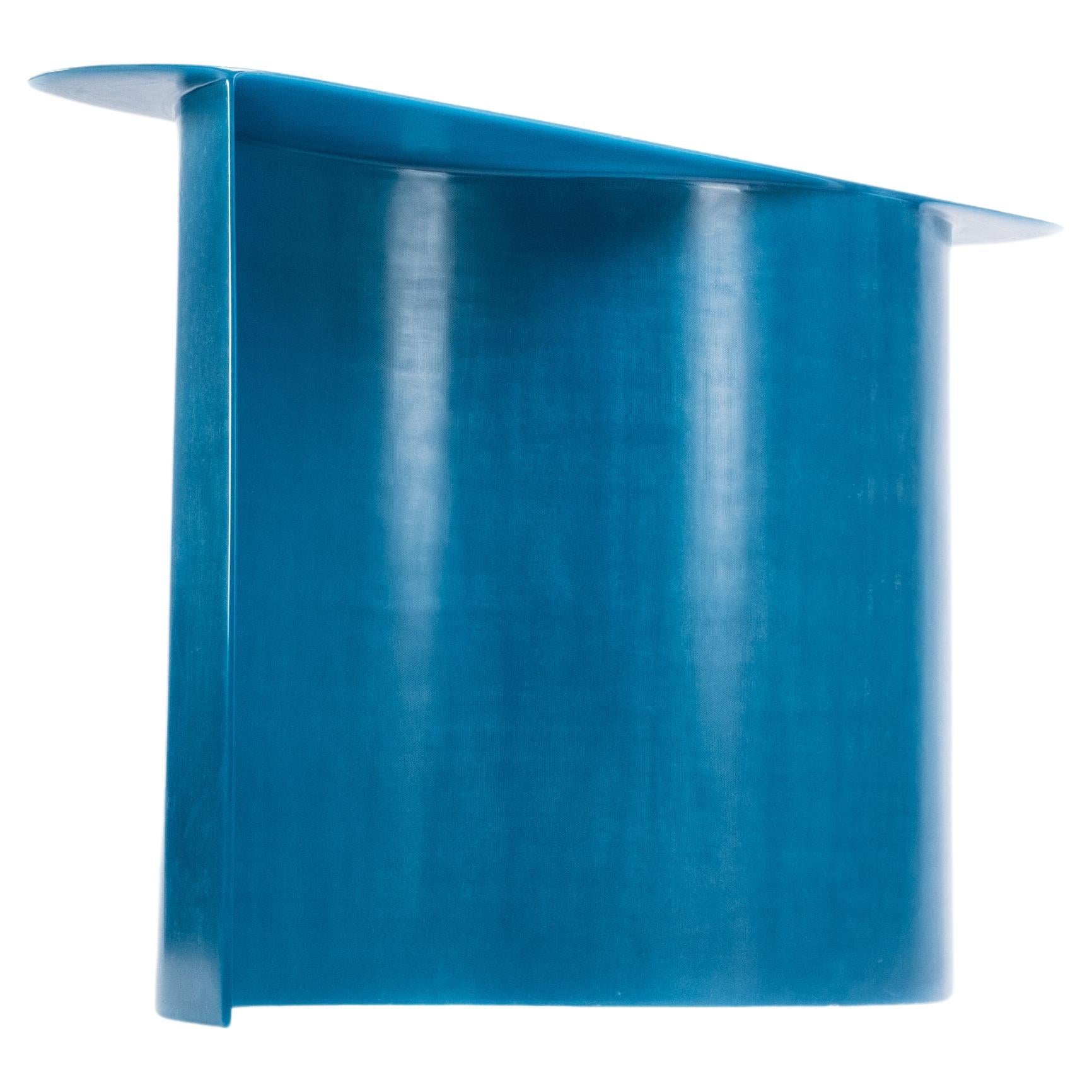Console contemporaine en fibre de verre bleue, Nouvelle vague, de Lukas Cober
