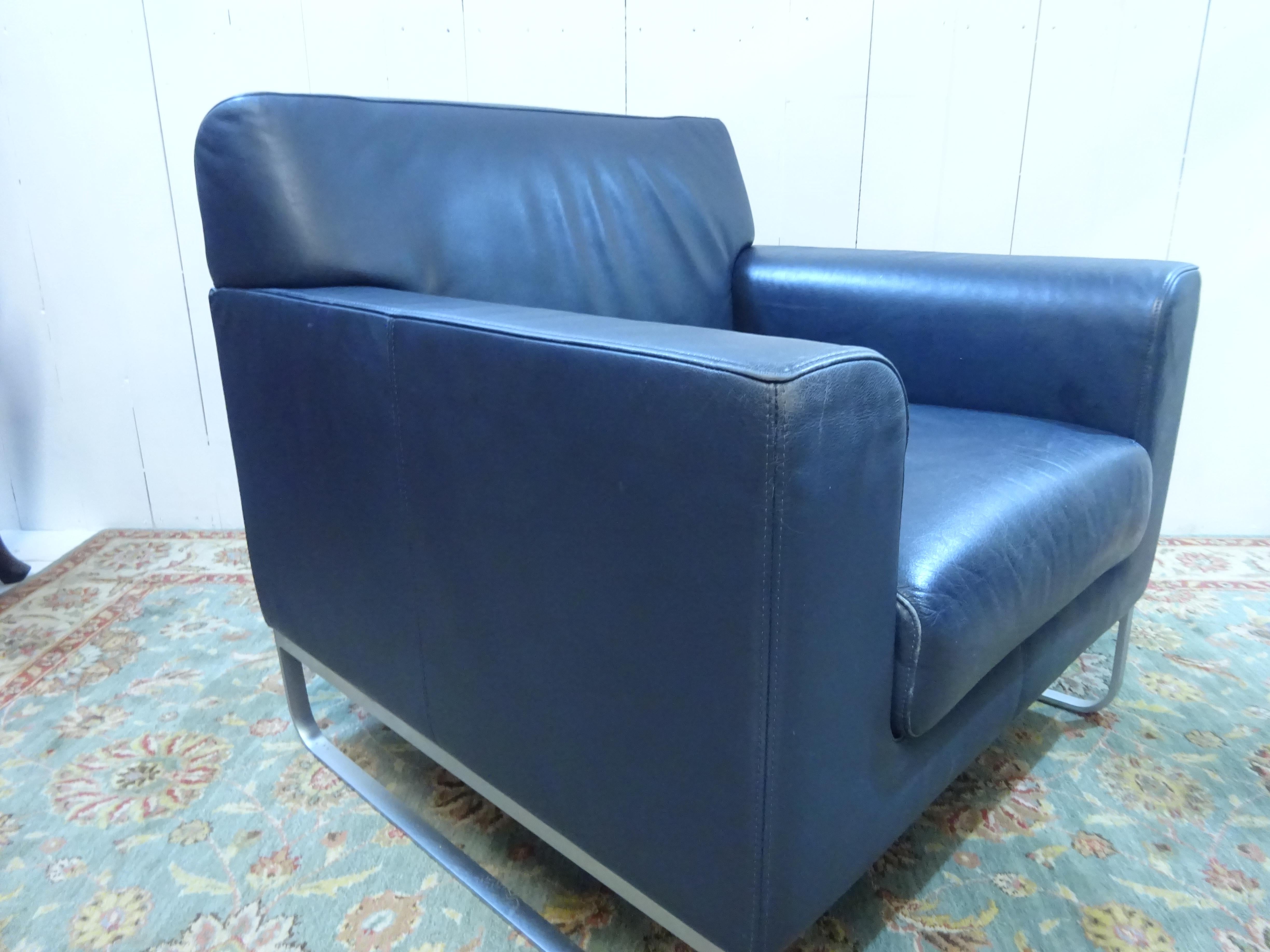 Contemporary Blue Leather Armchair by Walter Knoll 9