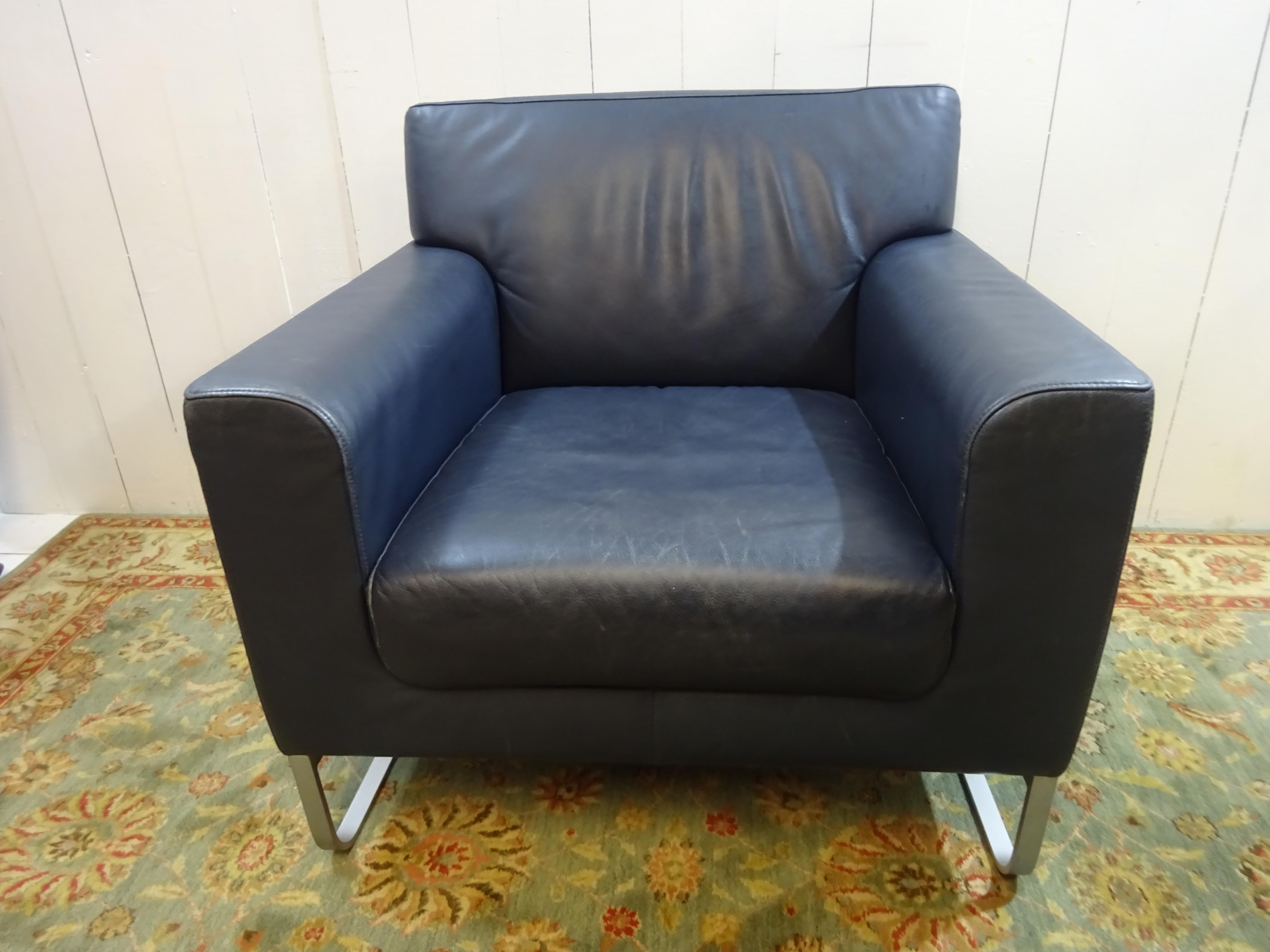 Late 20th Century Contemporary Blue Leather Armchair by Walter Knoll